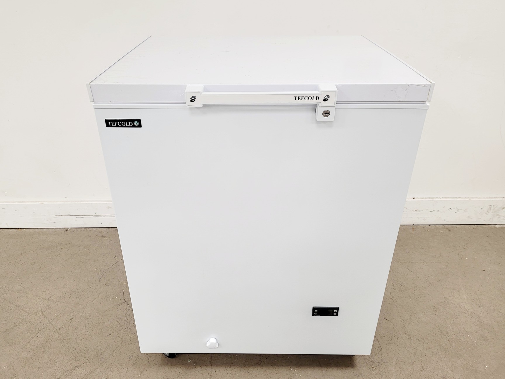 Image of Tefcold SE10-45 Low Temperature Chest Freezer