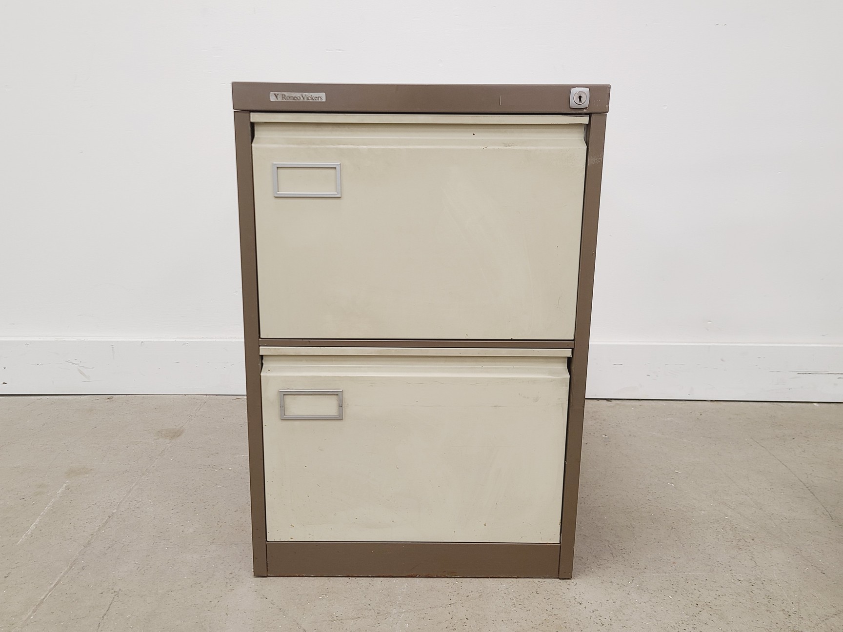 Image of Roneo Vickers Metal 2 Drawer Filing Cabinet 63x47x70 cm