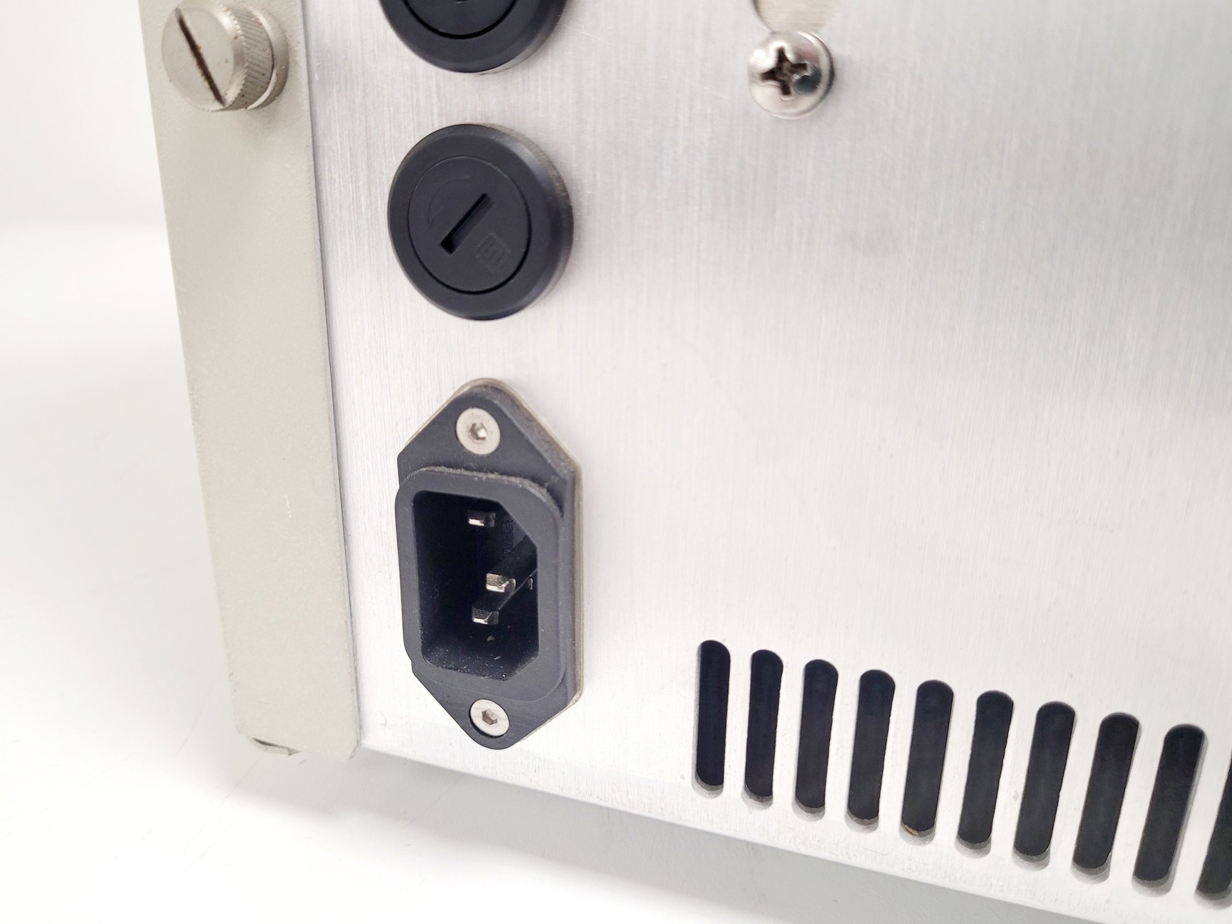 Image of Applied Biosystems 7500 R-T Real-Time PCR machine 96 Well 