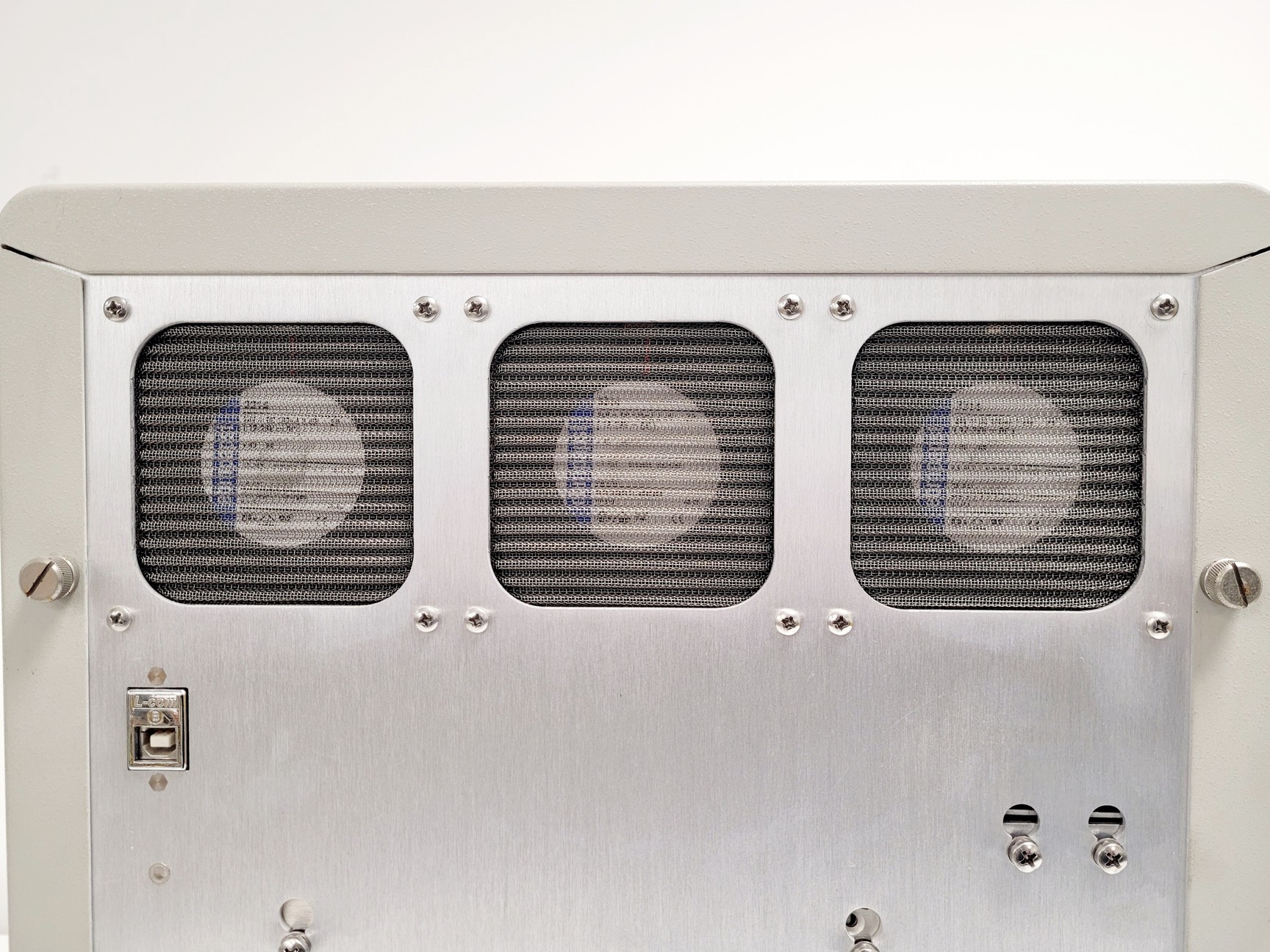 Image of Applied Biosystems 7500 R-T Real-Time PCR machine 96 Well 