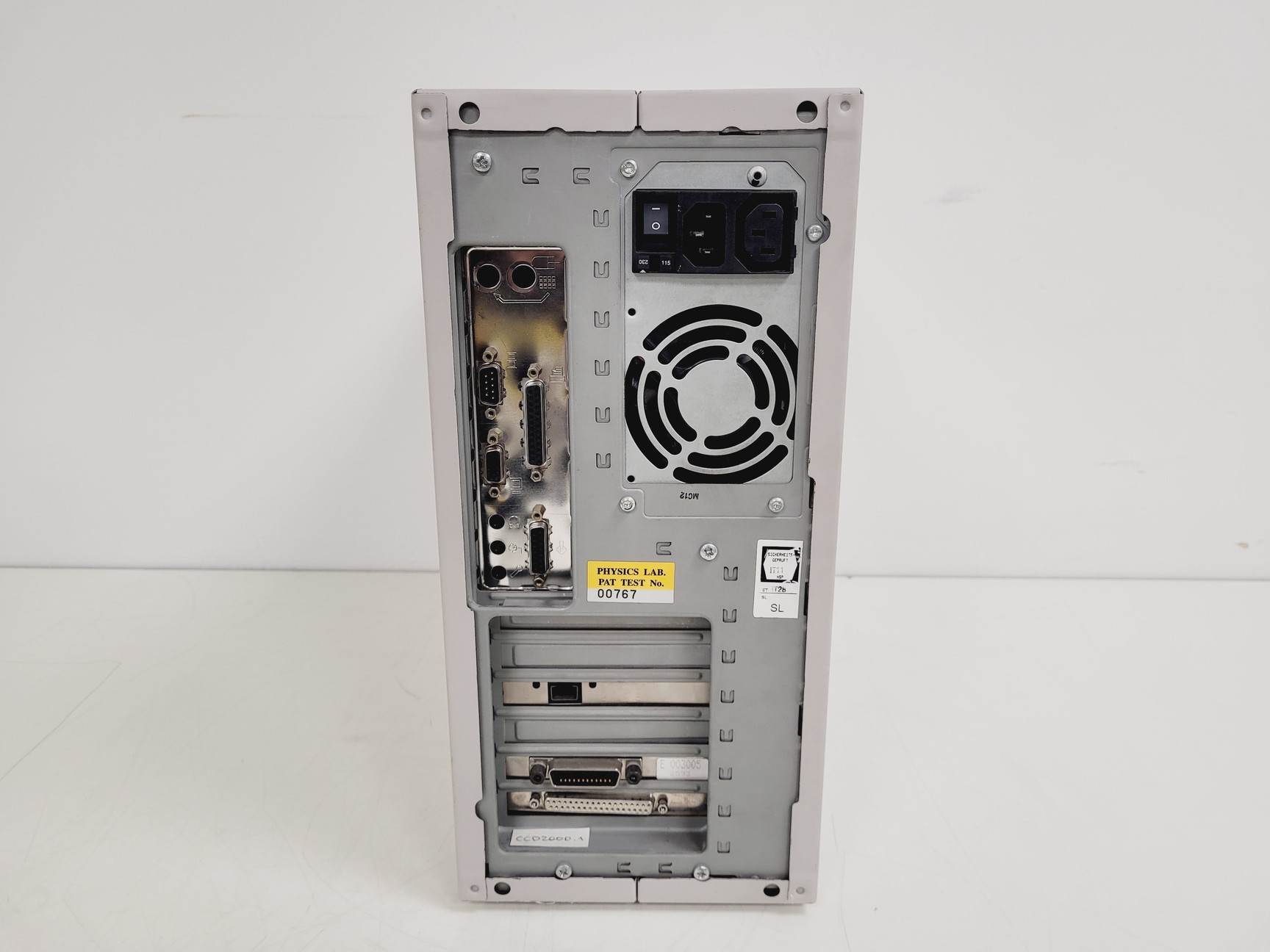 Image of Dilor XY-800 Double Monochromator Spectrometer w/ Nitrogen Cooled CCD Detector 