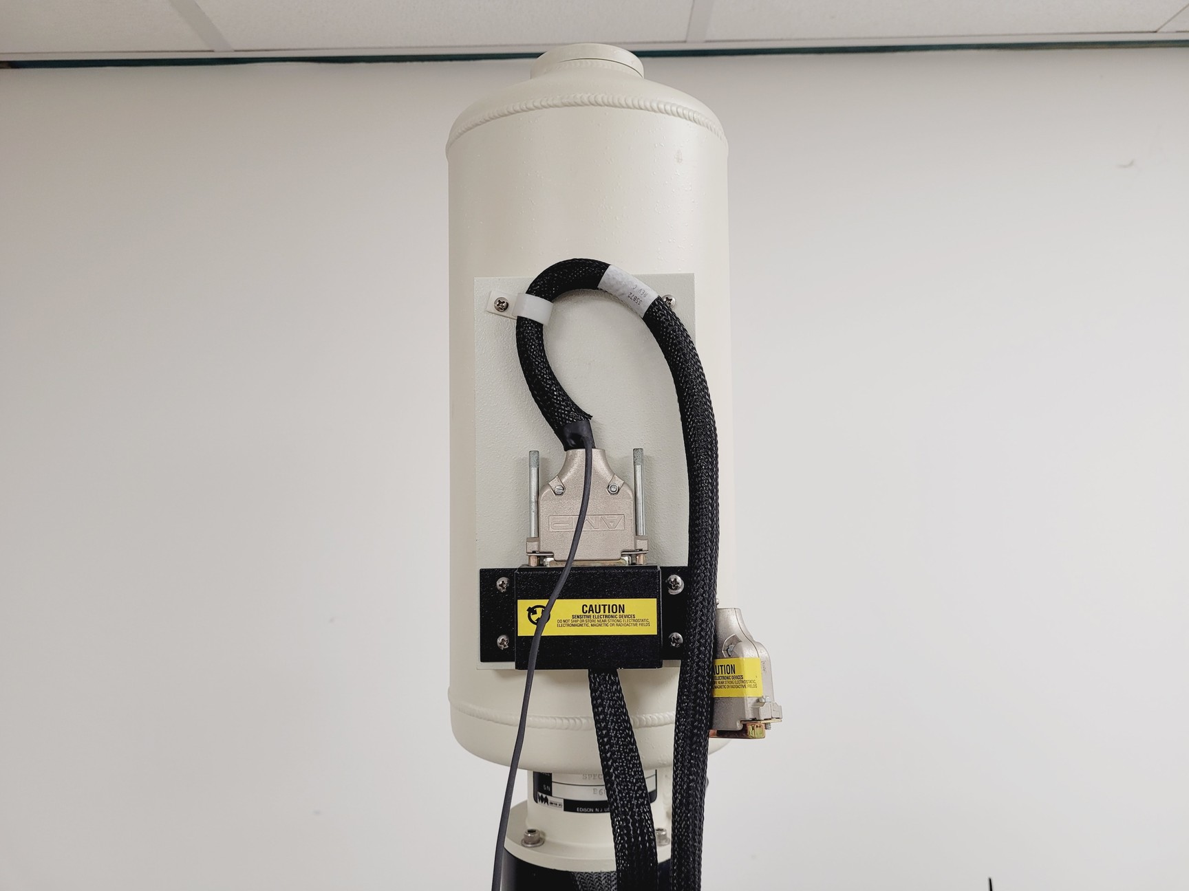 Image of Dilor XY-800 Double Monochromator Spectrometer w/ Nitrogen Cooled CCD Detector 