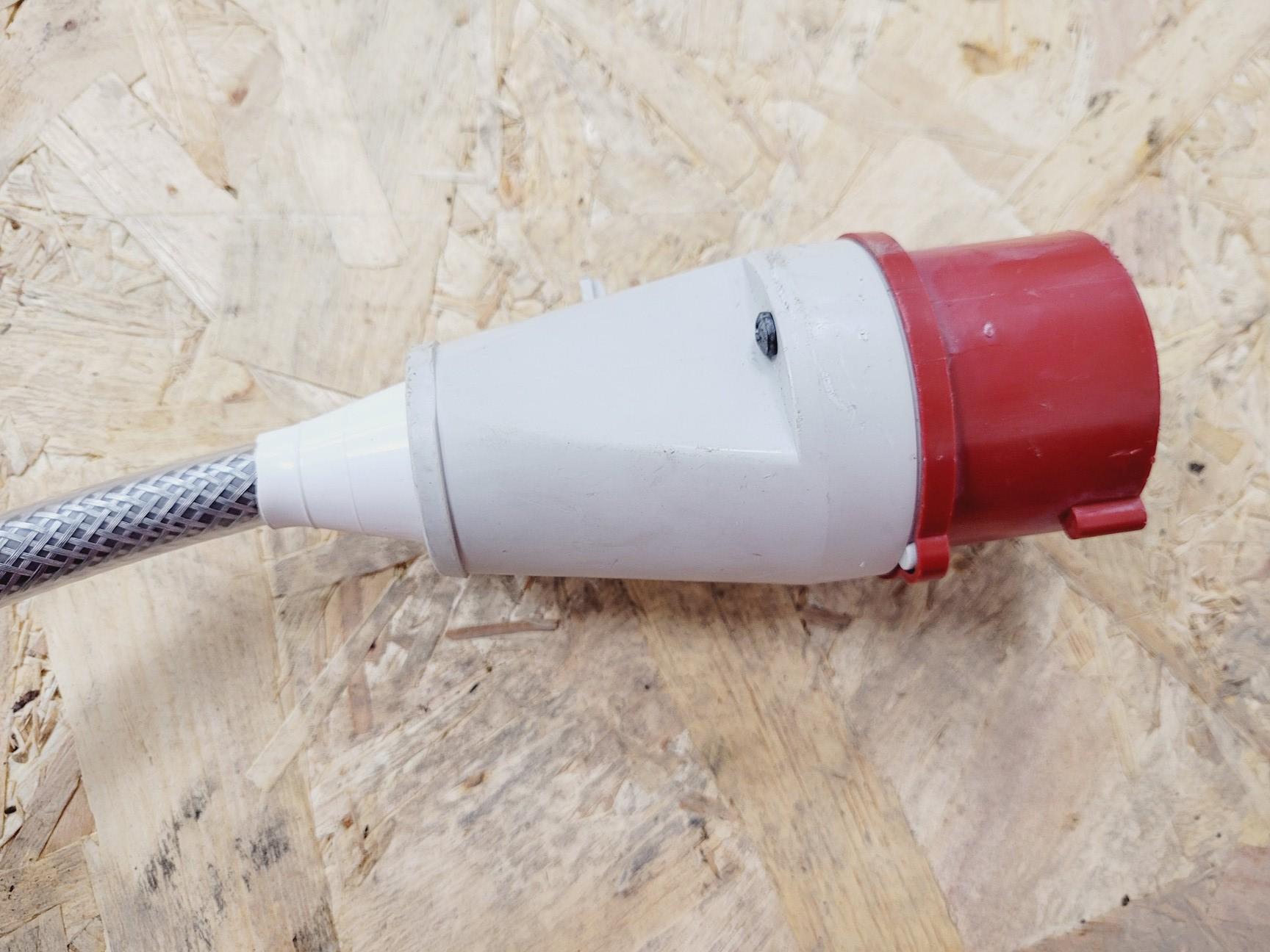 Image of Edwards E2M40 Vacuum Pump 60 kg 