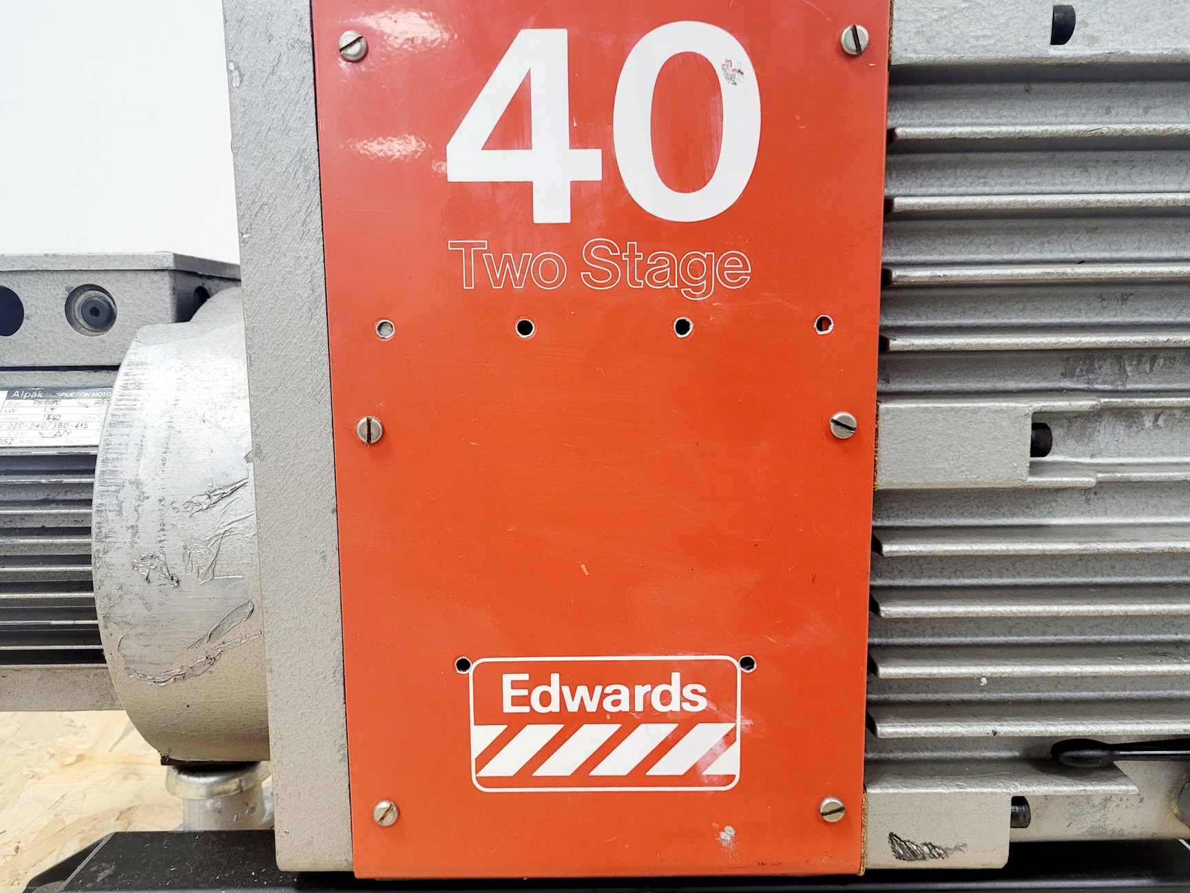 Image of Edwards E2M40 Vacuum Pump