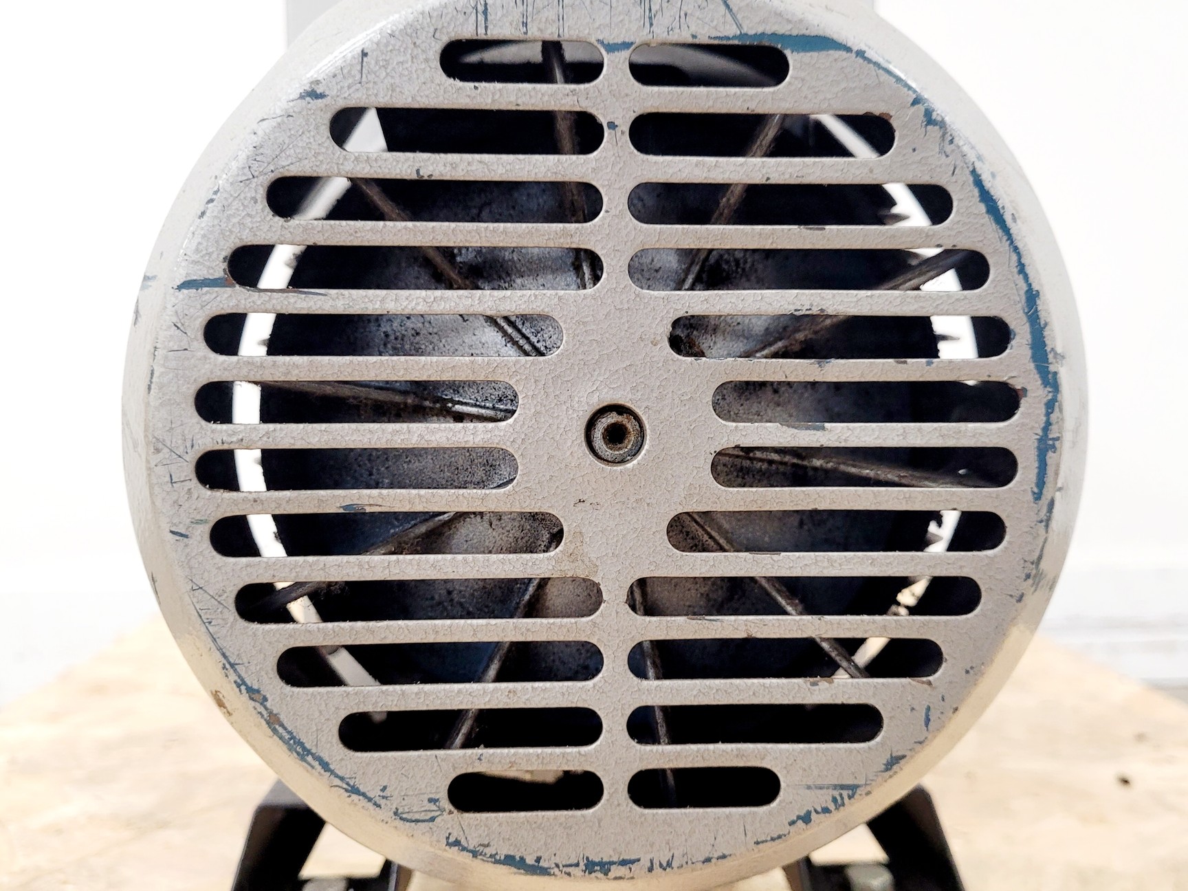 Image of Edwards E2M40 Vacuum Pump 60kg 