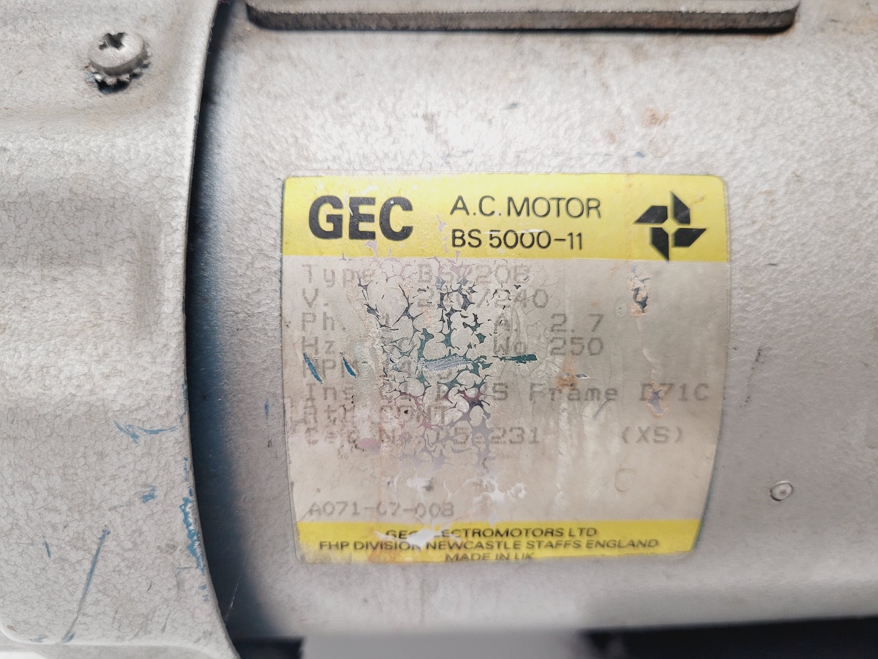 Image of Edwards 2 E2M2 Vacuum Pump