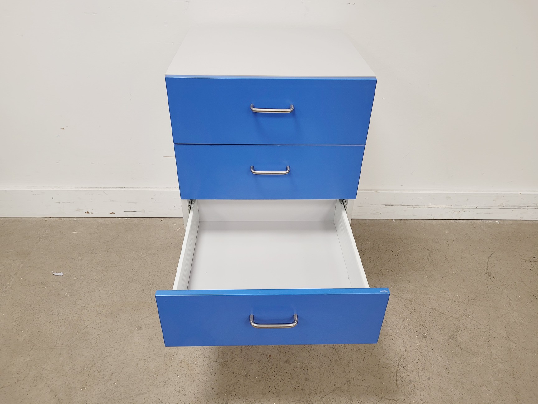 Image of Job Lot of 5 Blue Sets of Cupboards