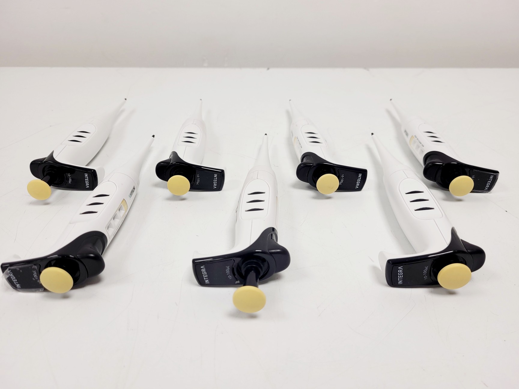 Image of Job Lot of 43 x EVOLVE Integra Pipettes (0.2-2ul - 500-5000ul) w/ 5 x Stand Lab