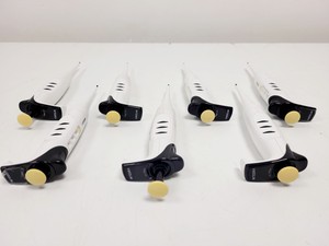 Thumbnail image of Job Lot of 43 x EVOLVE Integra Pipettes (0.2-2ul - 500-5000ul) w/ 5 x Stand Lab