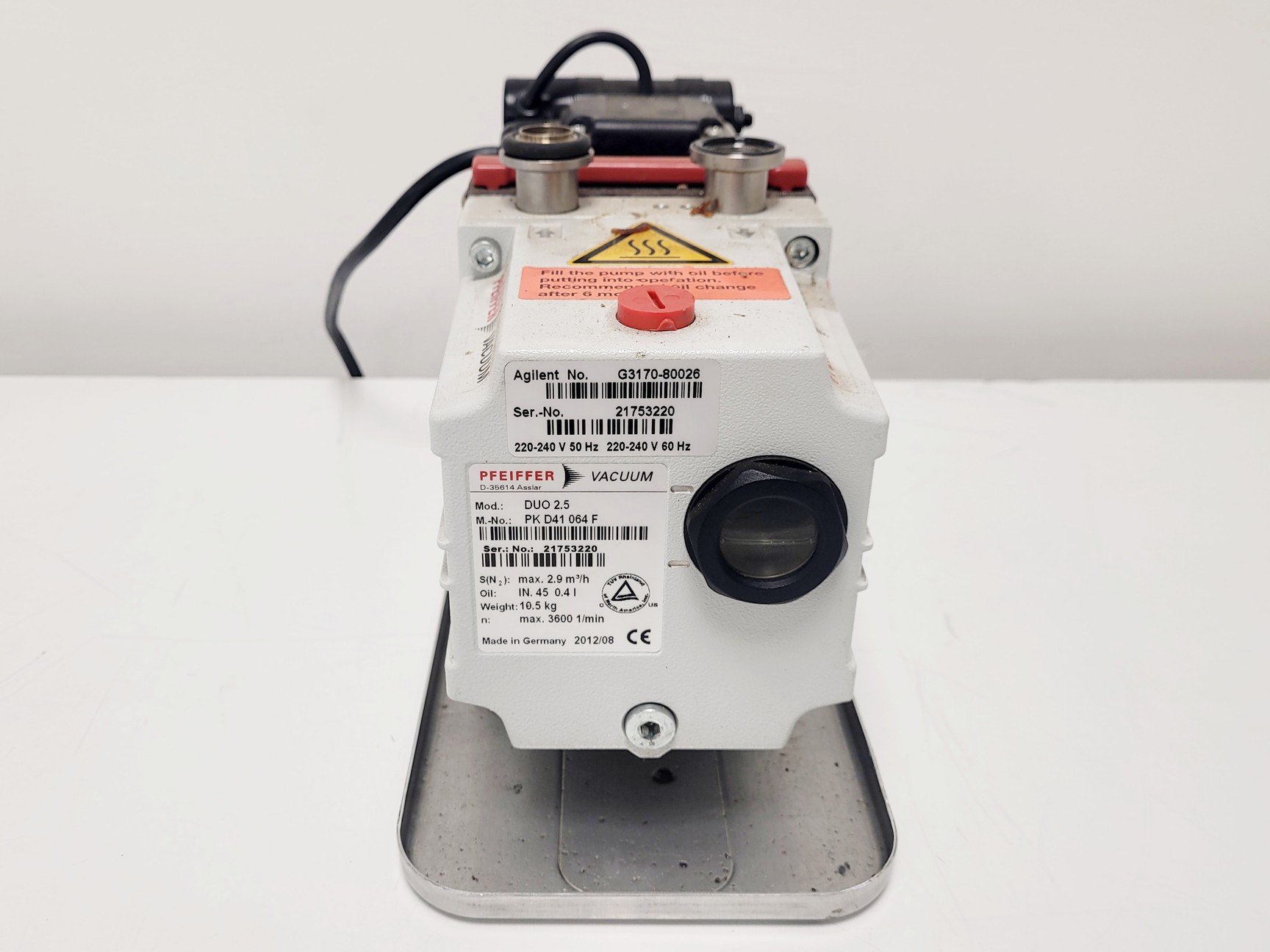 Image of Pfeiffer Duo 2.5 Rotary Vane Vacuum Pump 