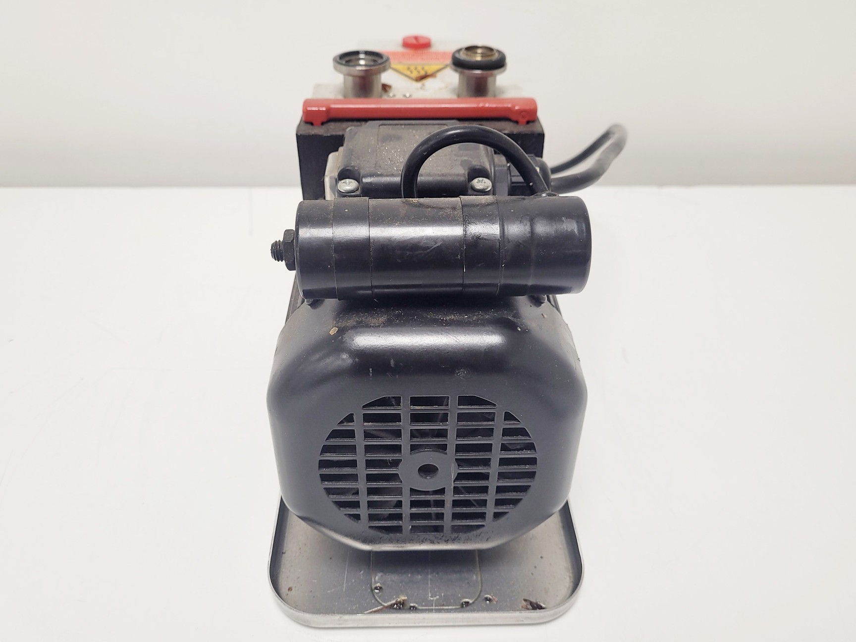 Image of Pfeiffer Duo 2.5 Rotary Vane Vacuum Pump 