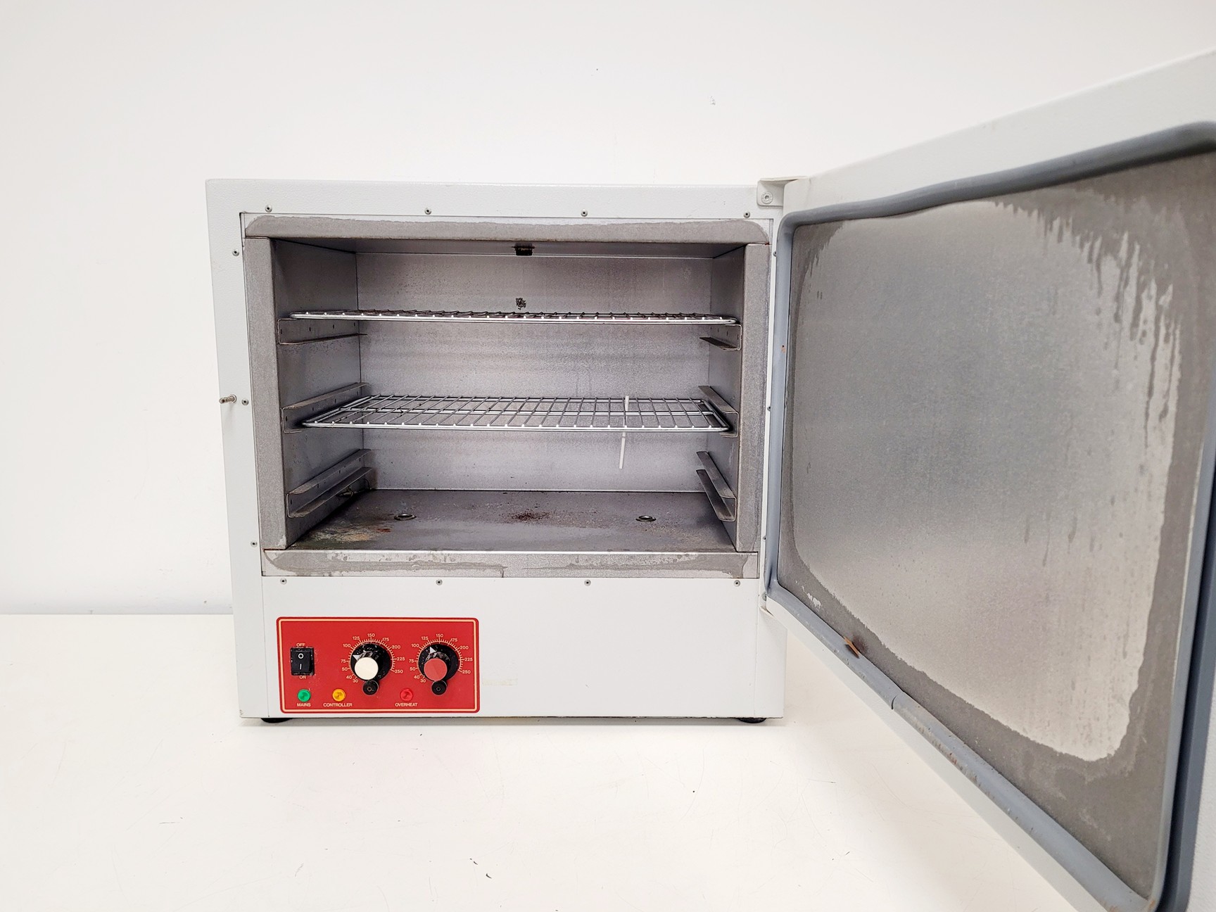 Image of Genlab MINO/50 Laboratory Oven