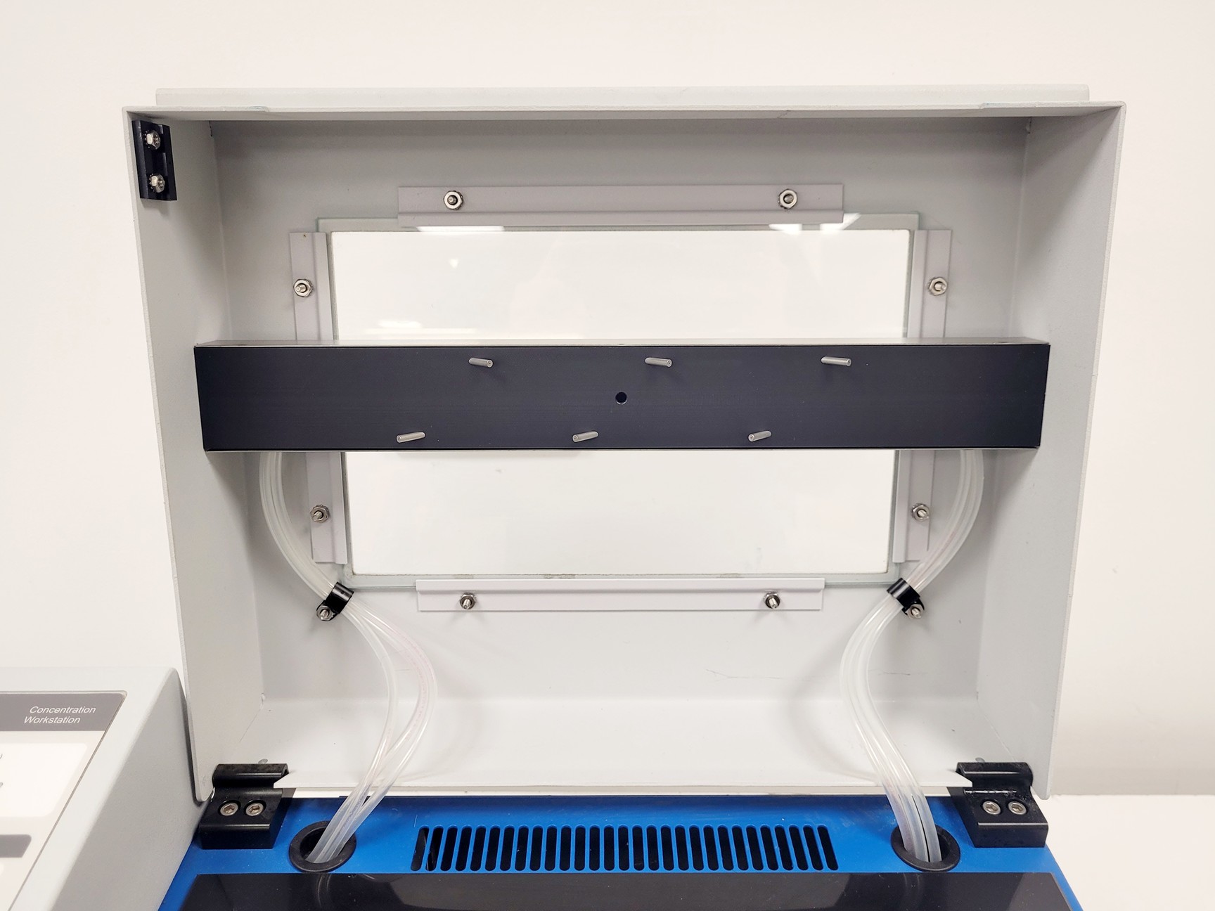Image of Biotage TurboVap II Sample Evaporator & 10x 200ml Biotage Tubes Lab