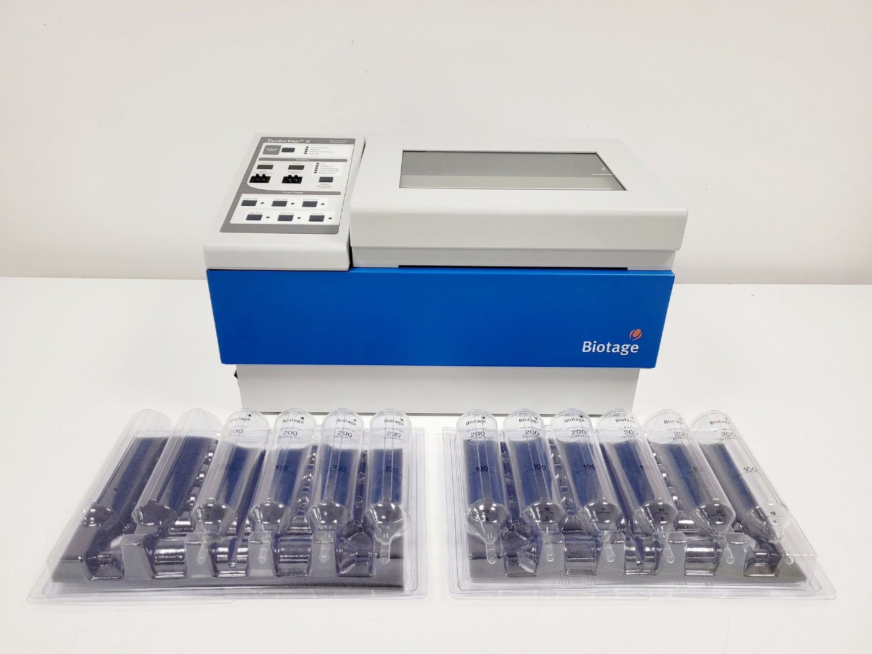 Image of Biotage TurboVap II Sample Evaporator & 10x 200ml Biotage Tubes Lab