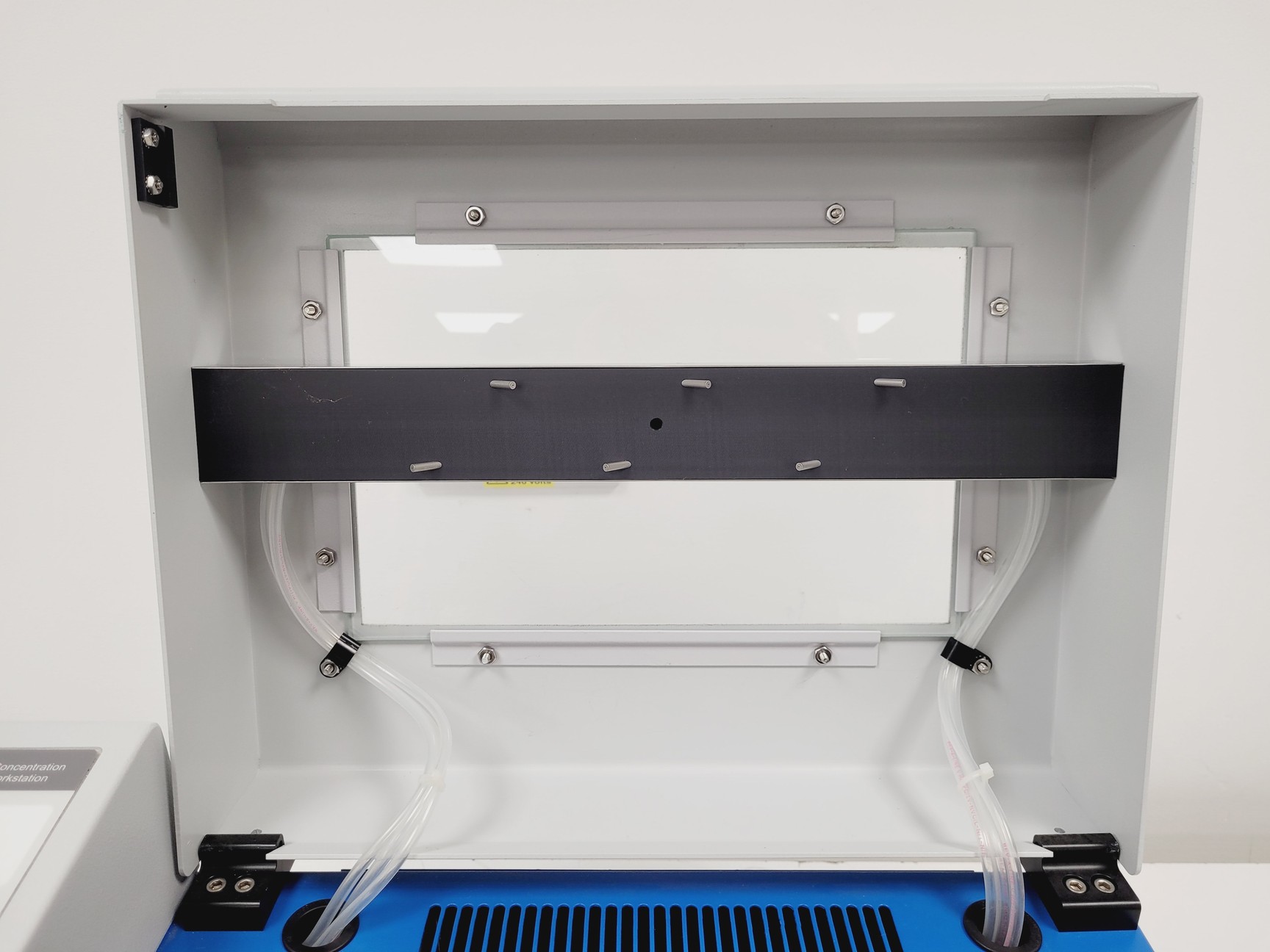 Image of Biotage TurboVap II Sample Evaporator & 10x 200ml Biotage Tubes Lab