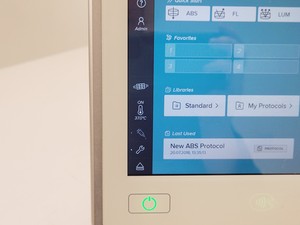 Thumbnail image of Molecular Devices SpectraMax iD3 Multi-Mode Microplate Reader 2018 Lab