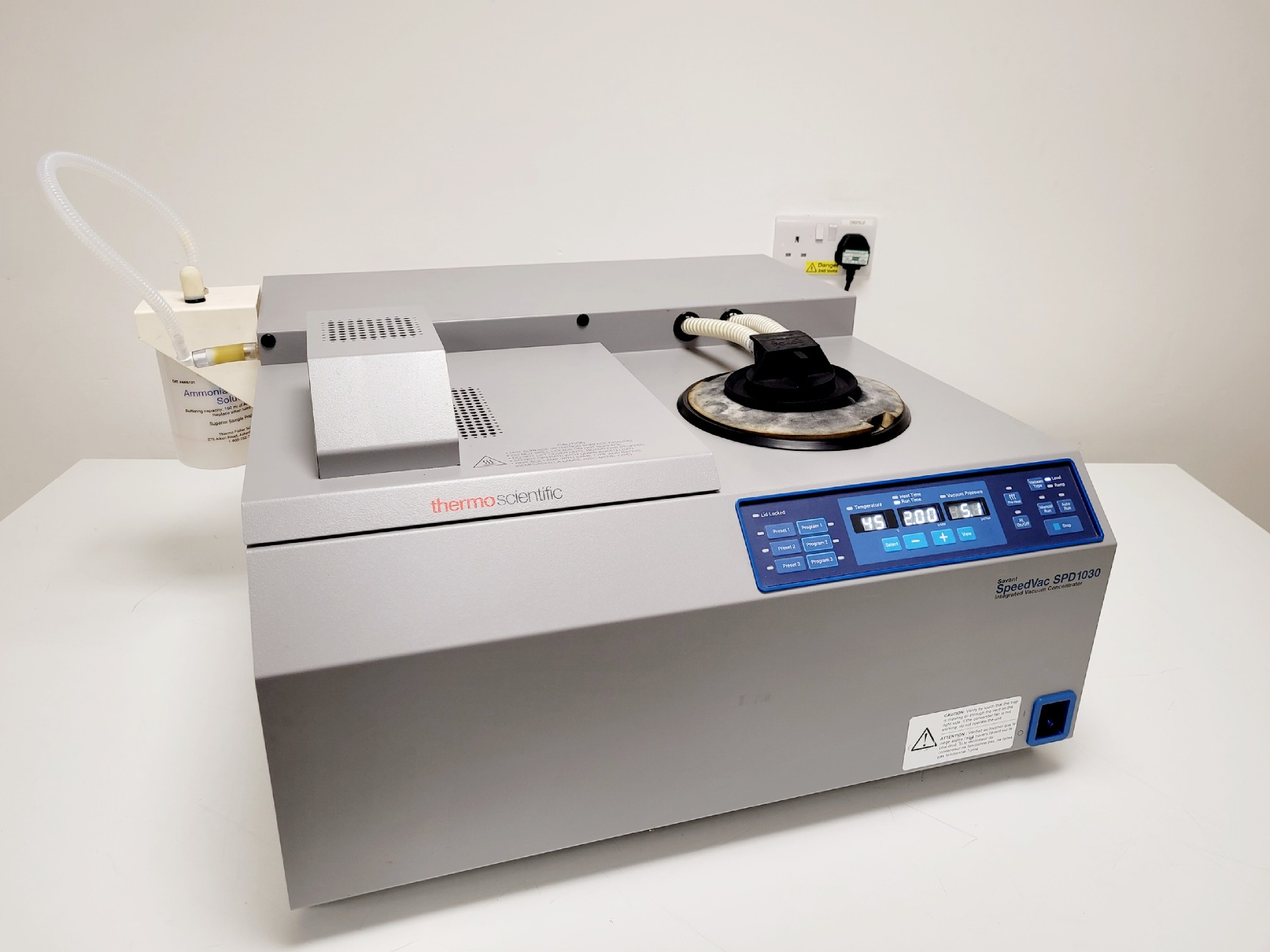 Image of Savant SpeedVac SPD1030 Integrated Vacuum Concentrator 2022 Lab