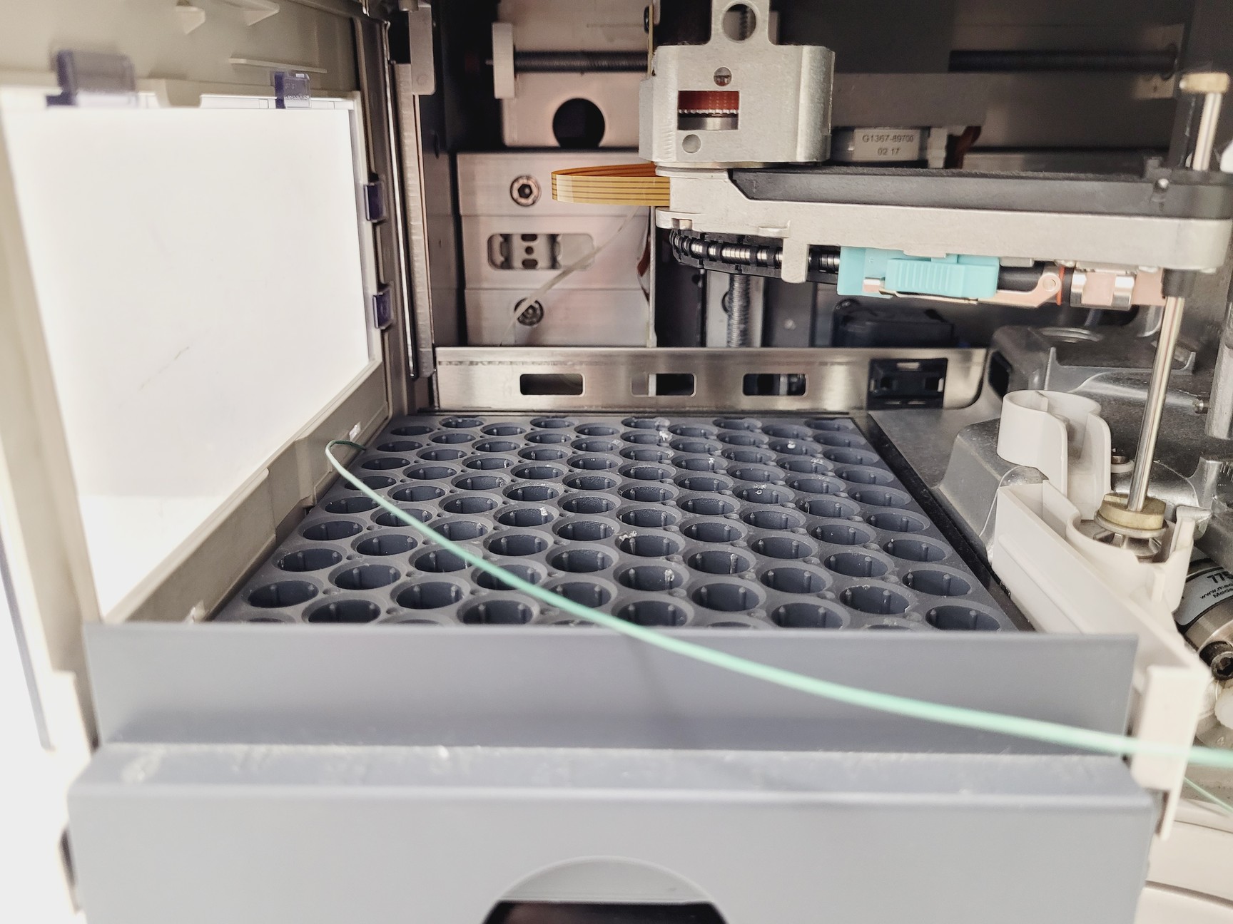 Image of Agilent 1100 Series HPLC System G1321A, G1314A, G1316A, G1312A, G1367A, G1330B