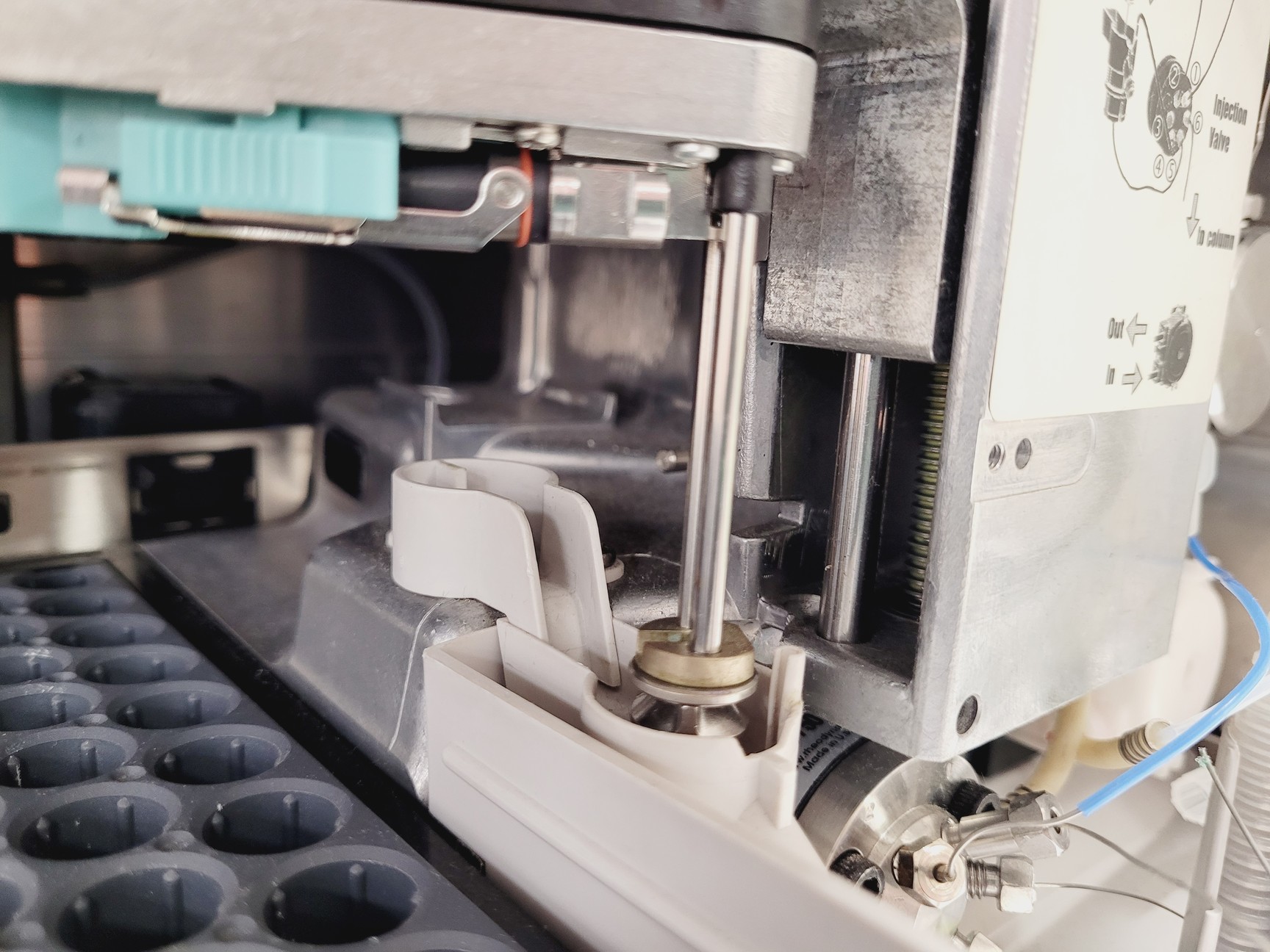 Image of Agilent 1100 Series HPLC System G1321A, G1314A, G1316A, G1312A, G1367A, G1330B