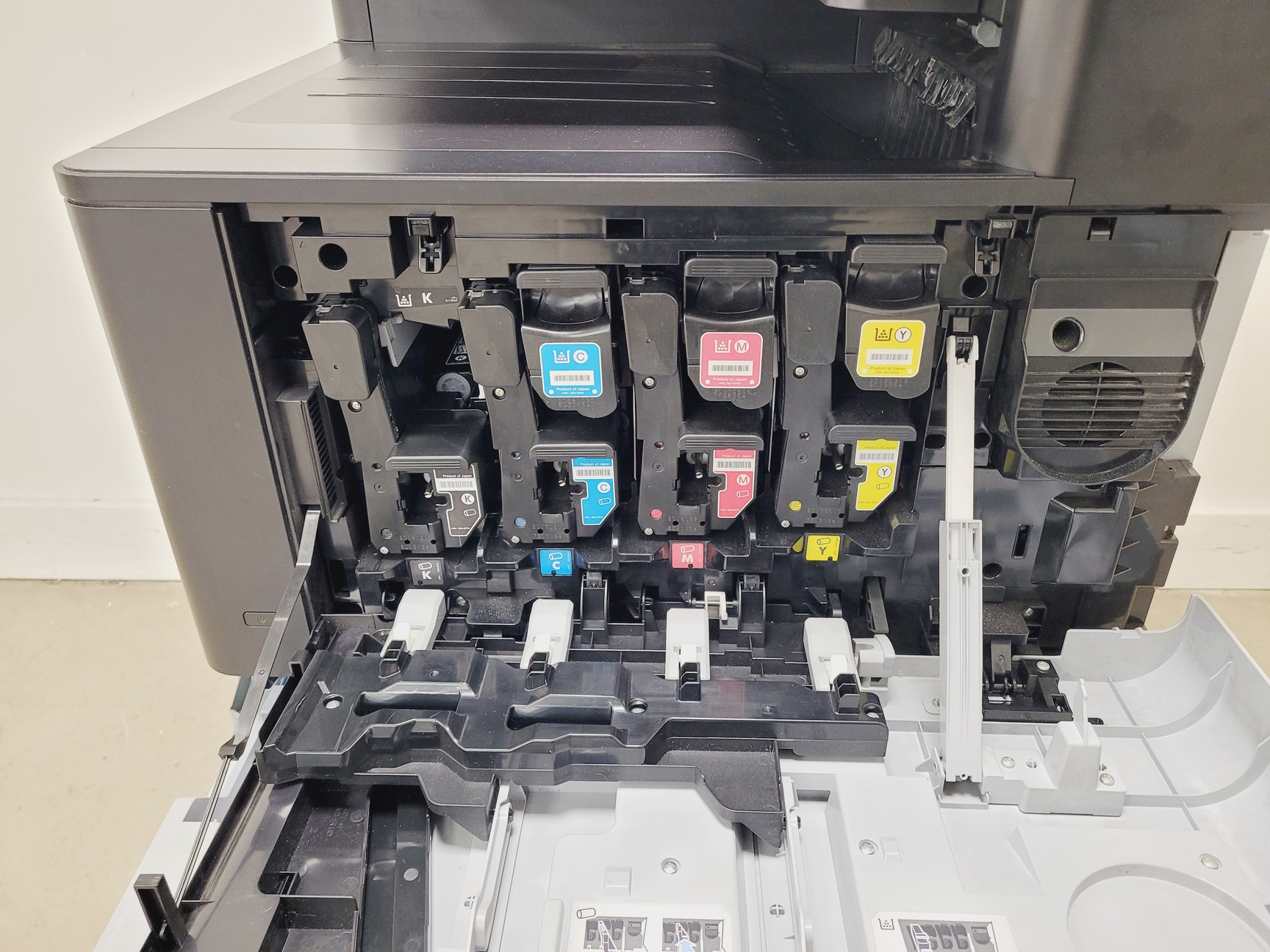 Image of HP Colour Laser Jet Flow MFP M880 Series Printer