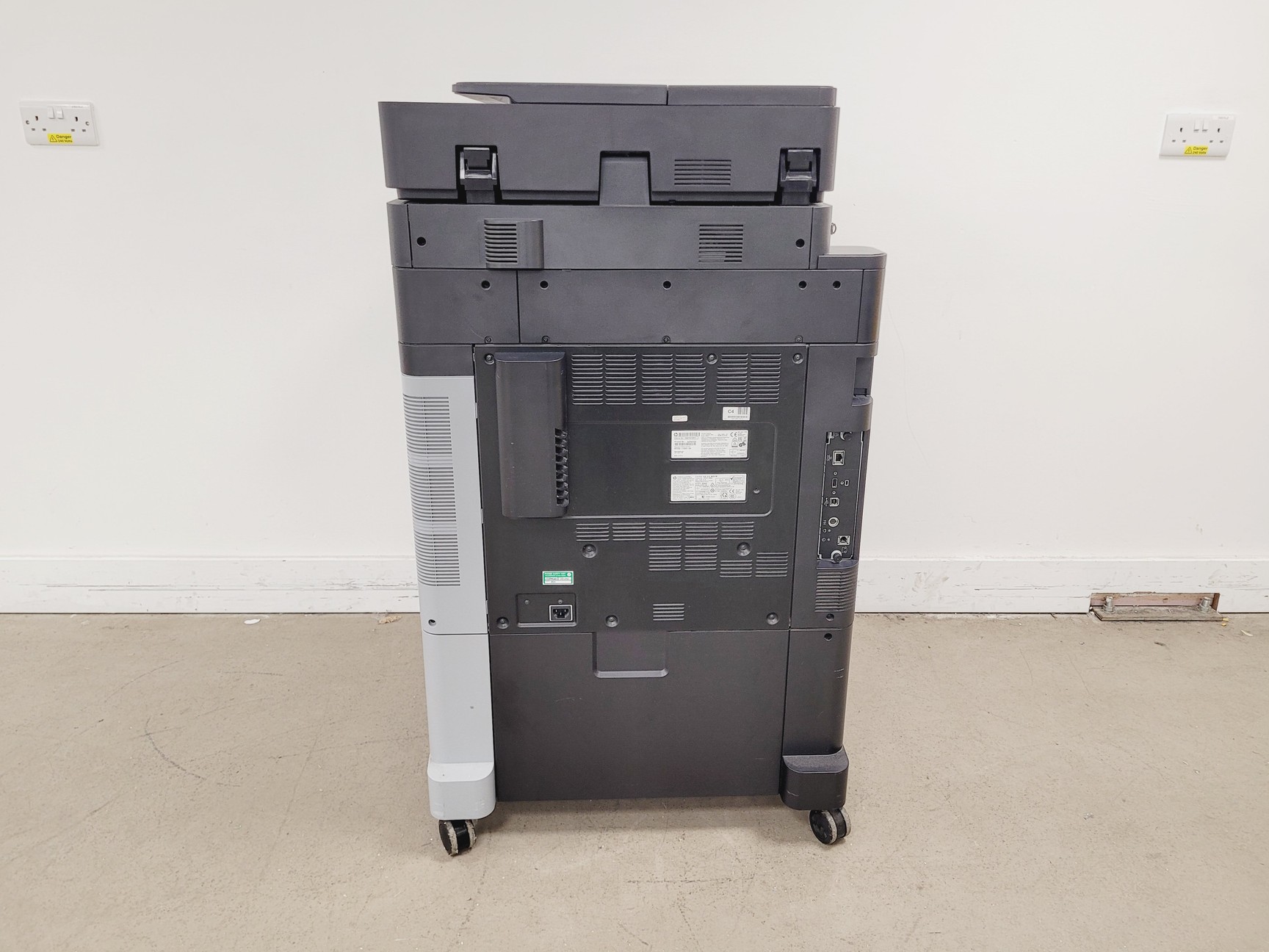 Image of HP Colour Laser Jet Flow MFP M880 Series Printer