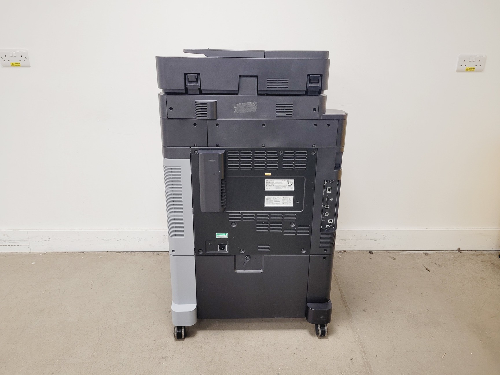 Image of HP Colour Laser Jet Flow MFP M880 Series Printer