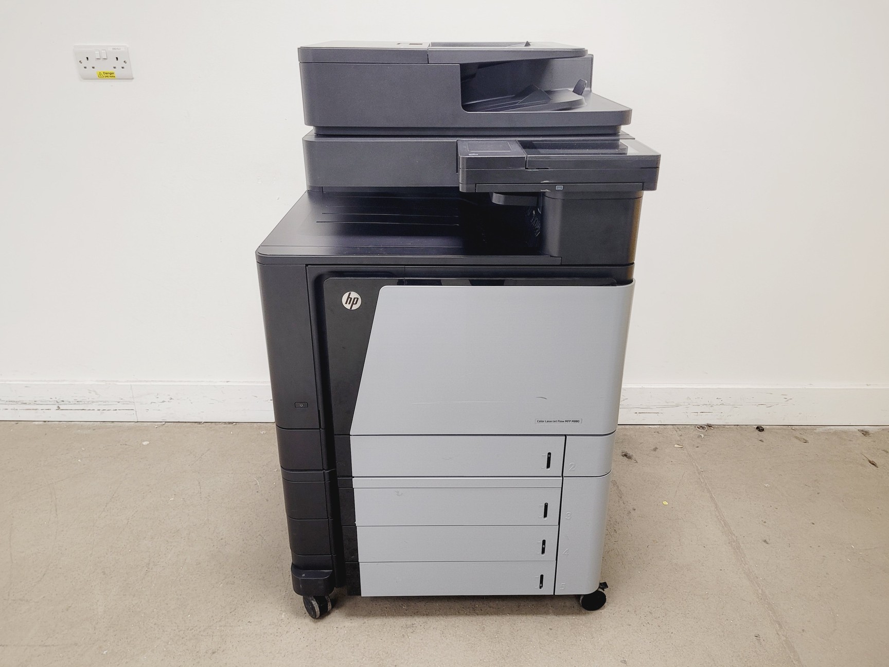 Image of HP Colour Laser Jet Flow MFP M880 Series Printer
