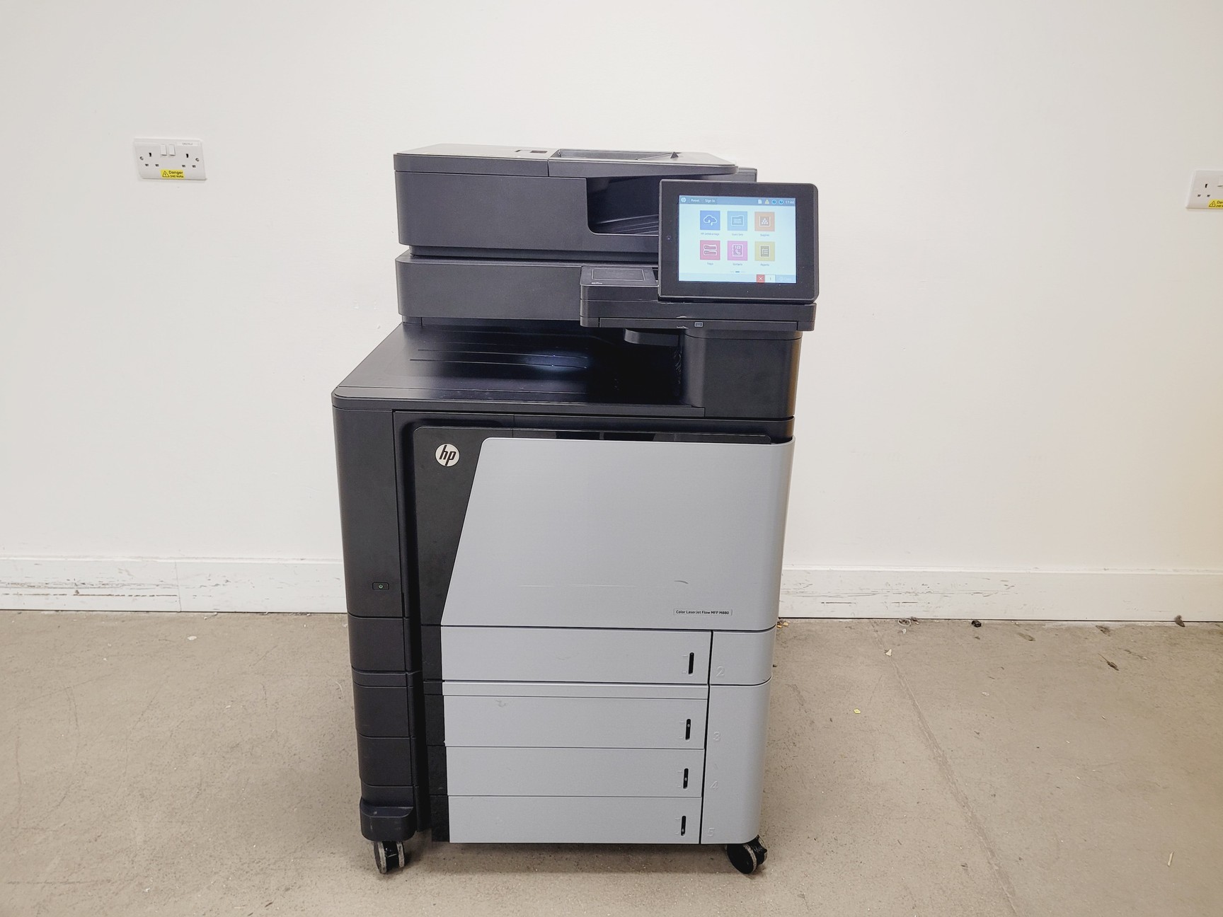 Image of HP Colour Laser Jet Flow MFP M880 Series Printer