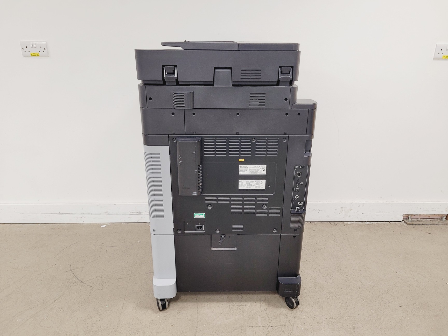 Image of HP Colour Laser Jet Flow MFP M880 Series Printer