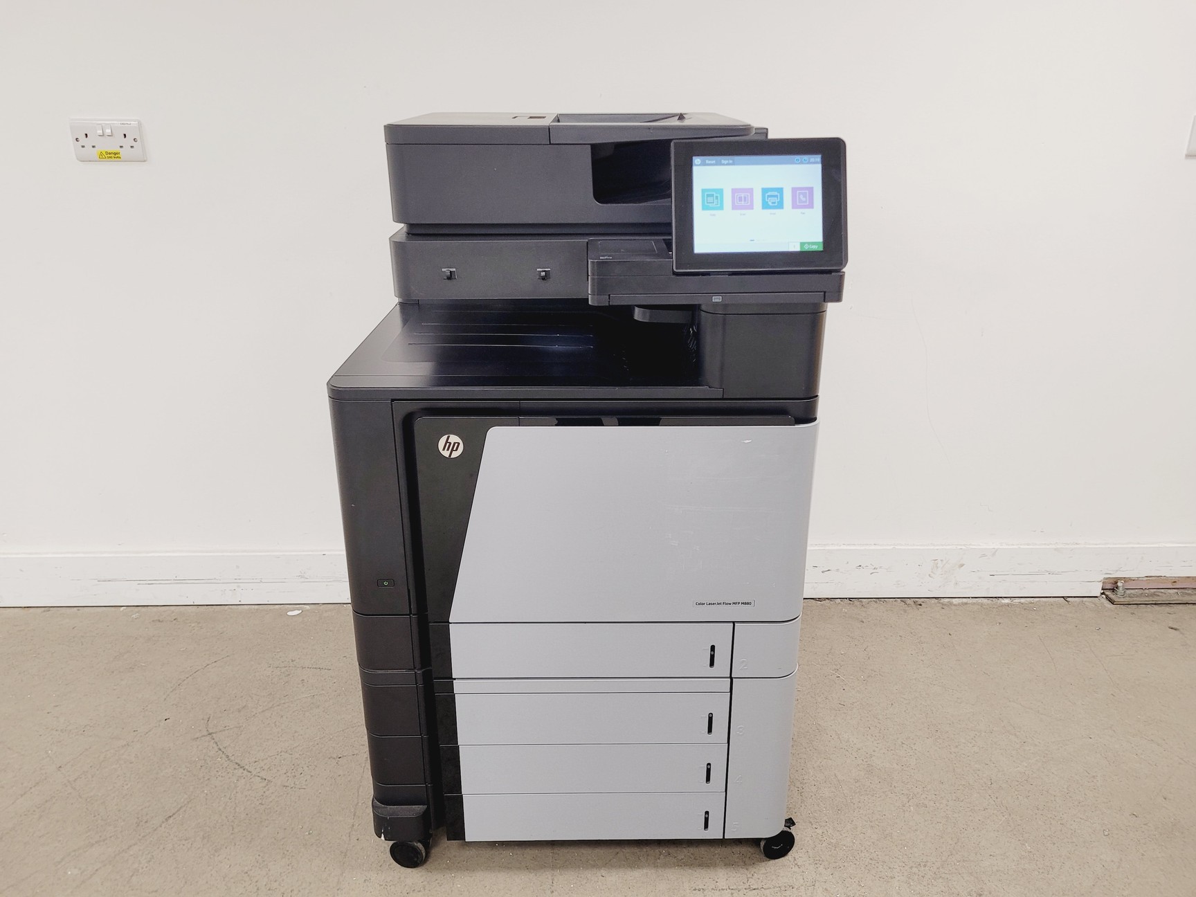 Image of HP Colour Laser Jet Flow MFP M880 Series Printer