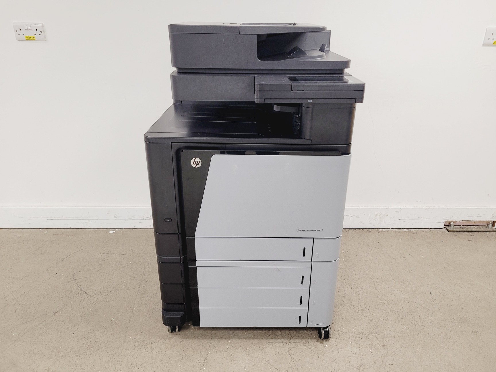 Image of HP Colour Laser Jet Flow MFP M880 Series Printer
