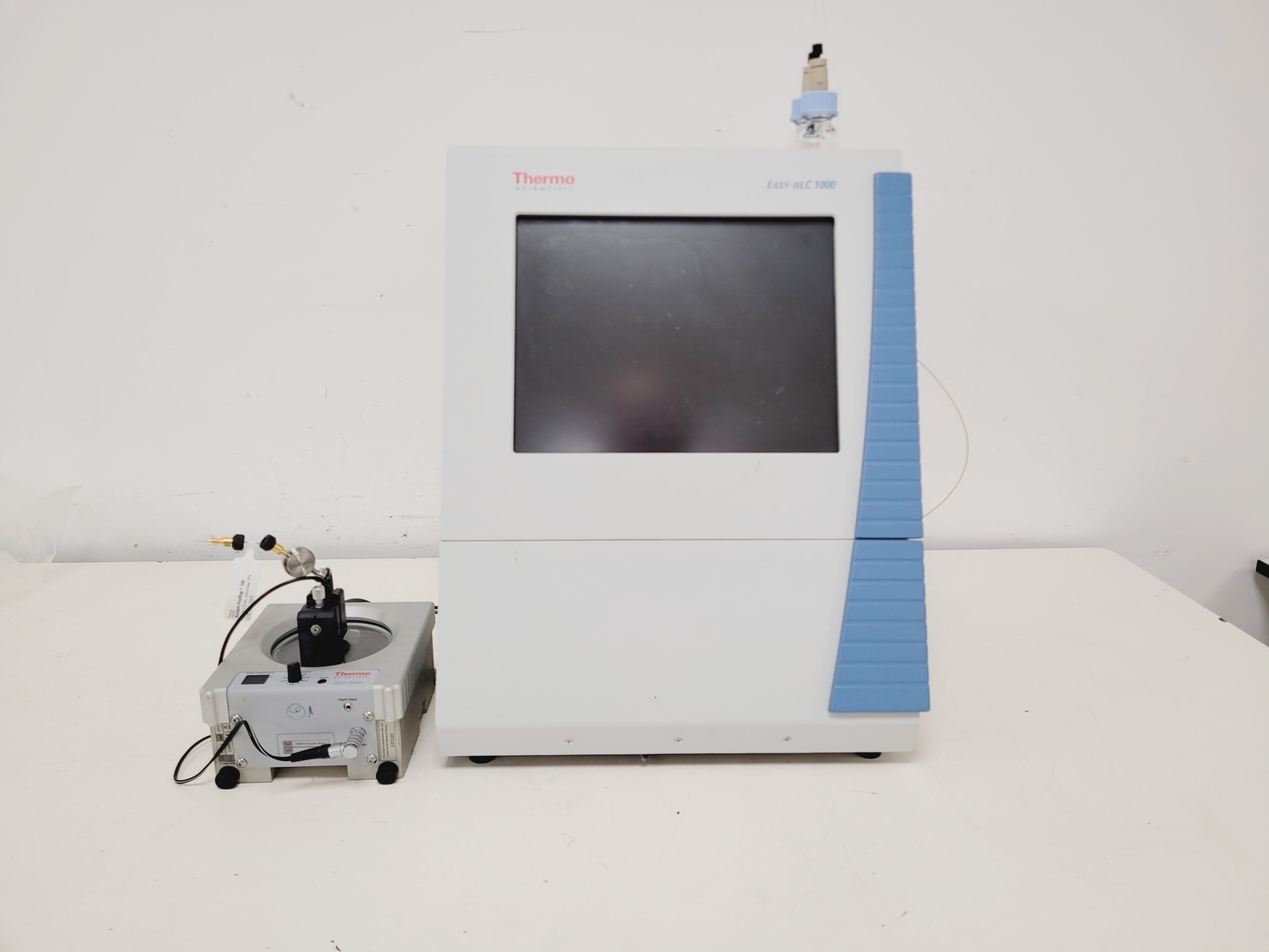 Image of Thermo Scientific Easy-Nano LC 1000 UHPLC Chromatography w/ Accessories 
