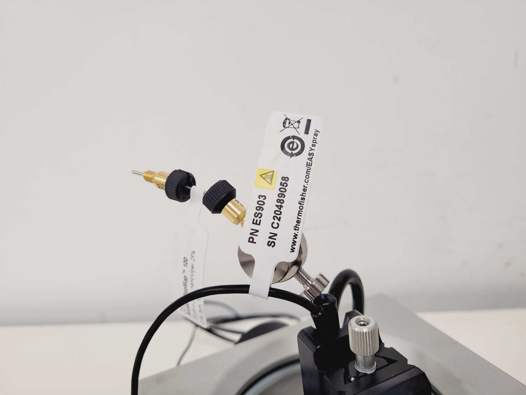 Image of Thermo Scientific Easy-Nano LC 1000 UHPLC Chromatography w/ Accessories 