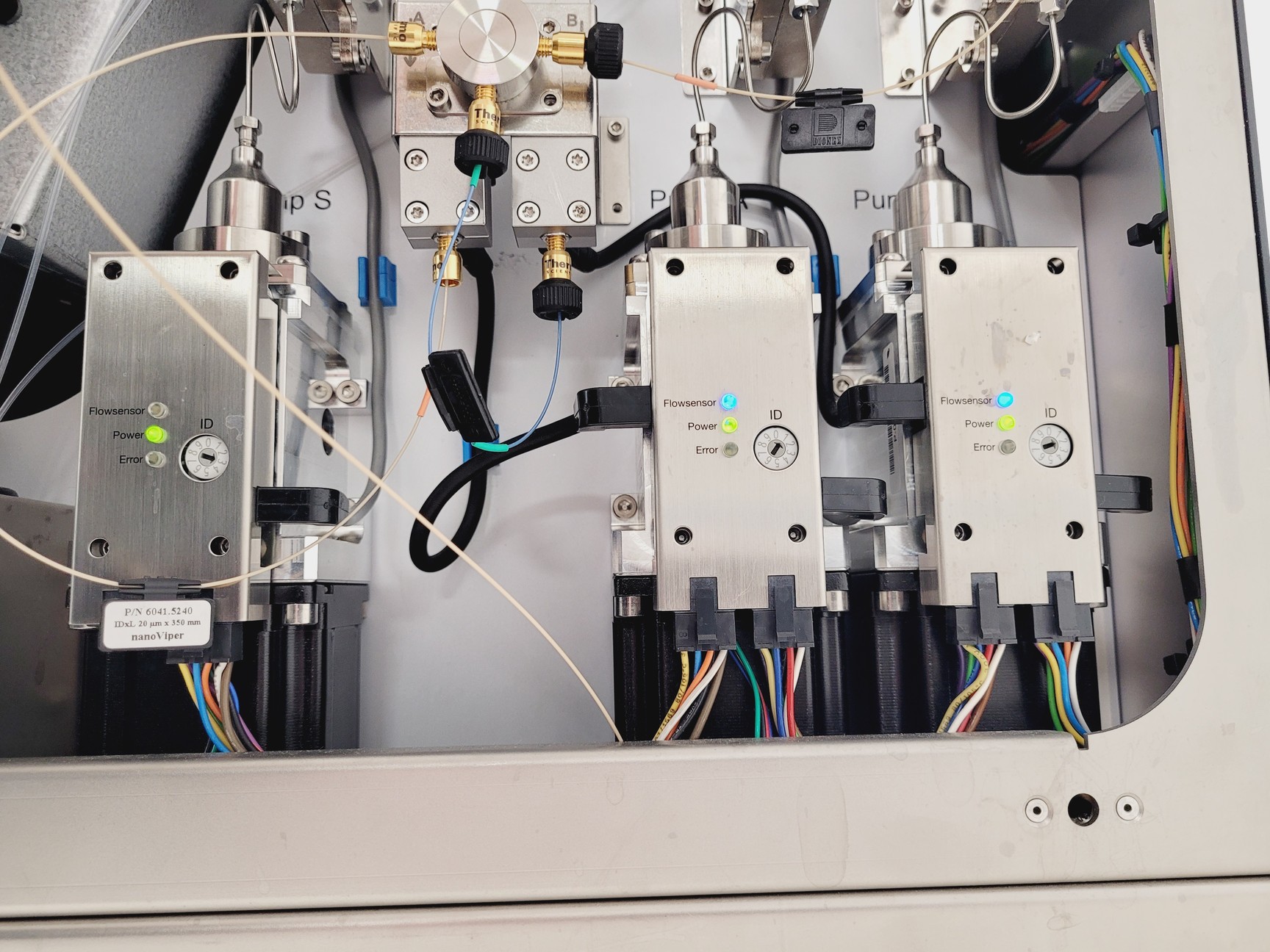 Image of Thermo Scientific Easy-Nano LC 1000 UHPLC Chromatography w/ Accessories 