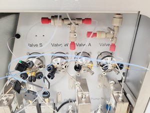 Thumbnail image of Thermo Scientific Easy-Nano LC 1000 UHPLC Chromatography w/ Accessories 