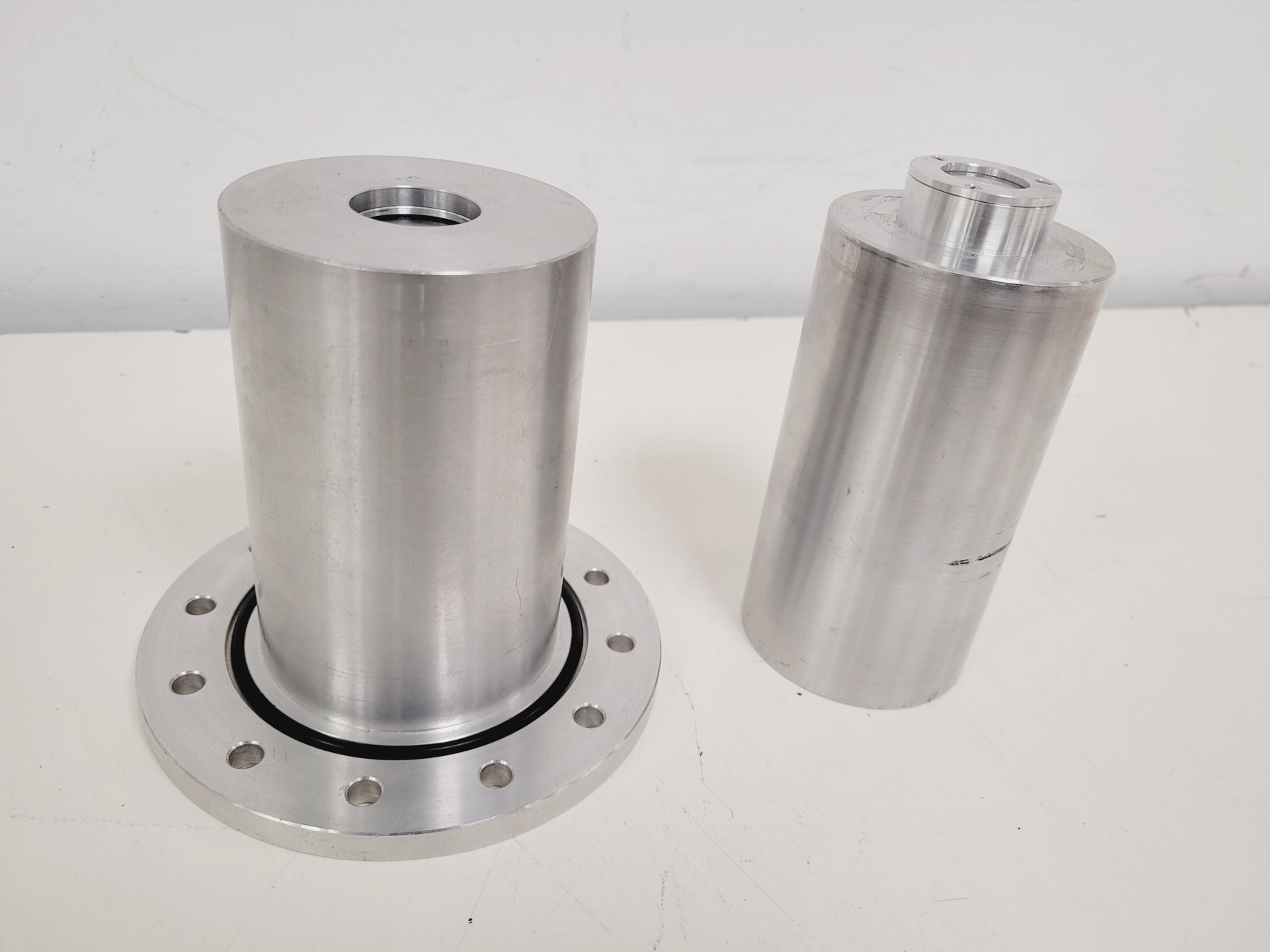Image of Various Aluminium Chamber Components, Flanges, Viewports & Feed-Throughs 