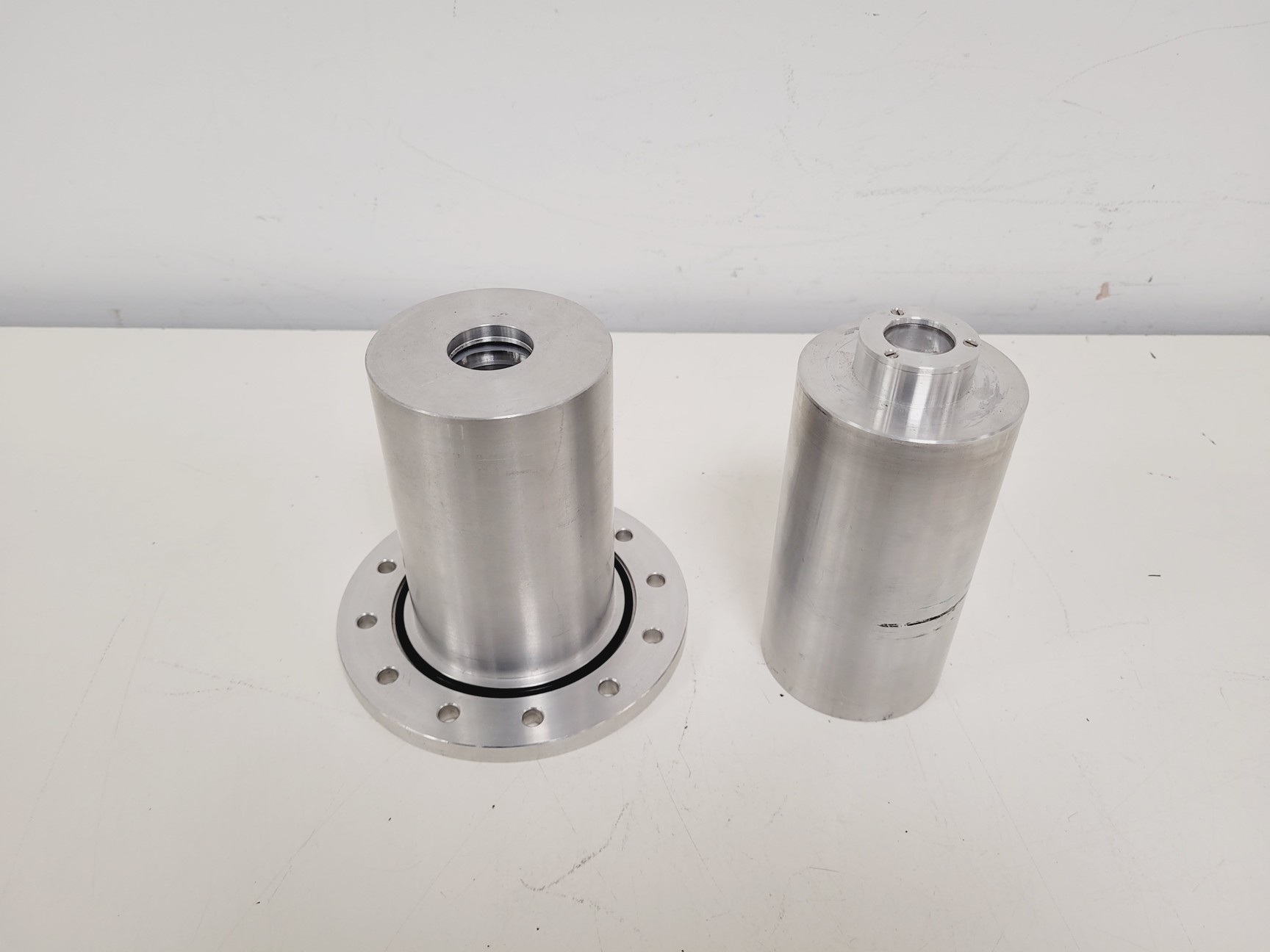 Image of Various Aluminium Chamber Components, Flanges, Viewports & Feed-Throughs 