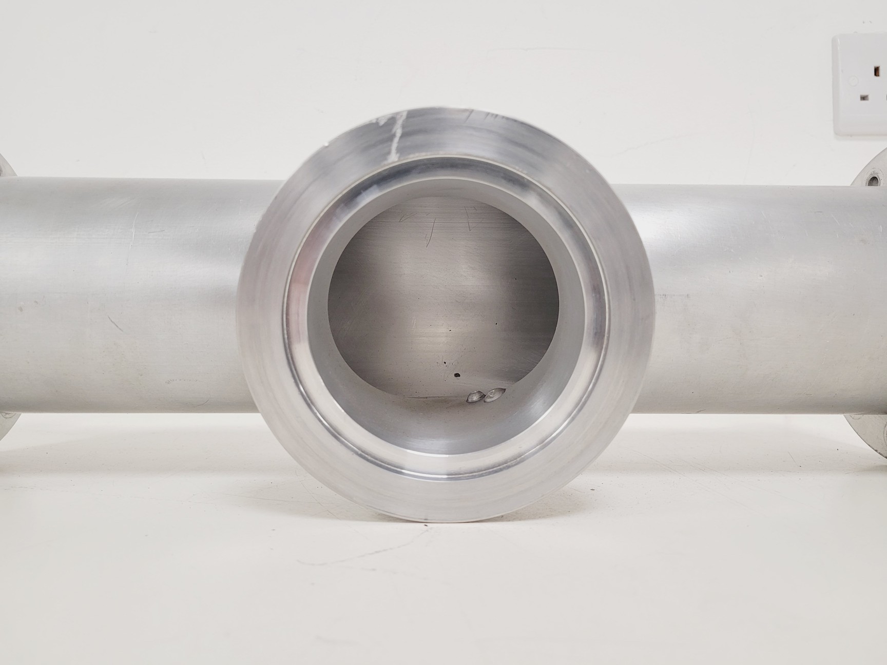 Image of Various Aluminium Chamber Components, Flanges, Viewports & Feed-Throughs 