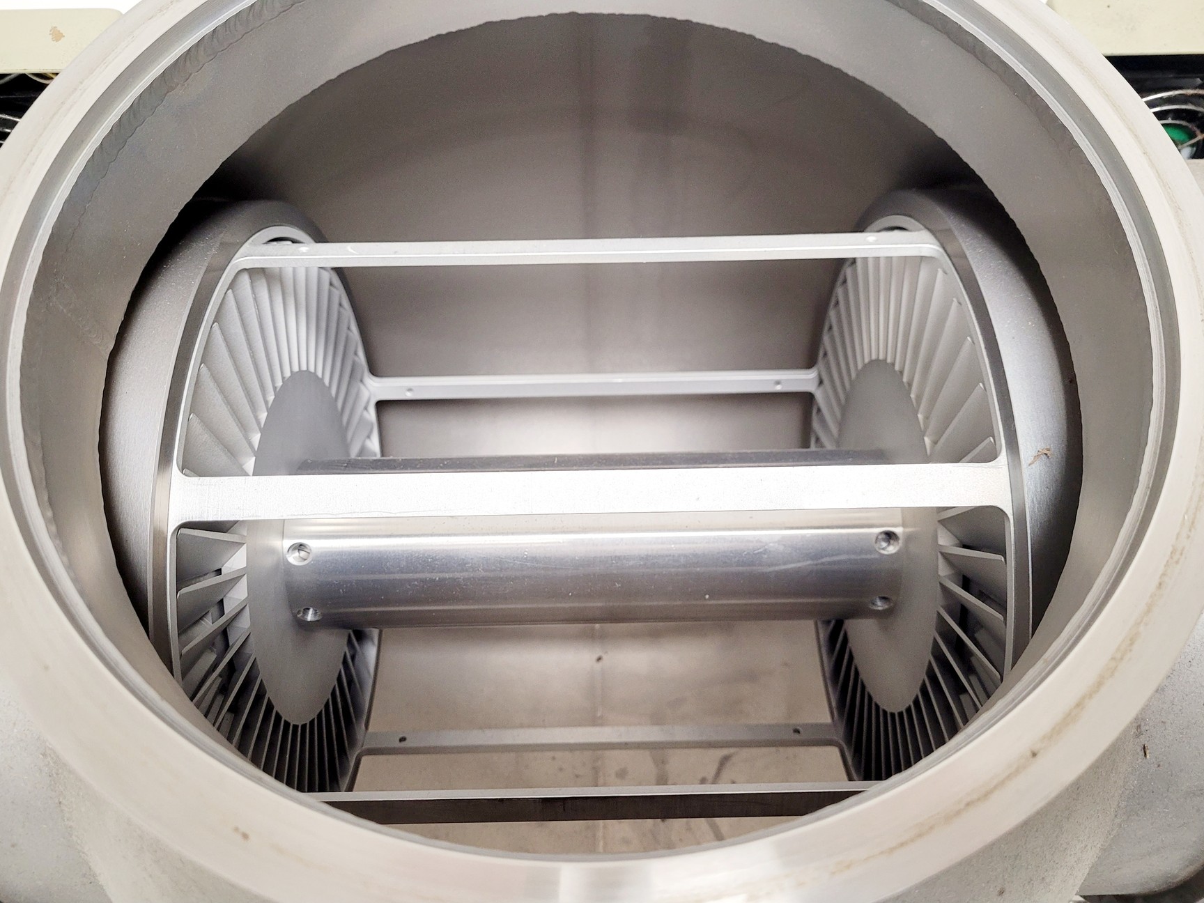 Image of Pfeiffer Twin Mechanical Turbo Pump TPH 2000 S w/ Power Supply TCP 2000