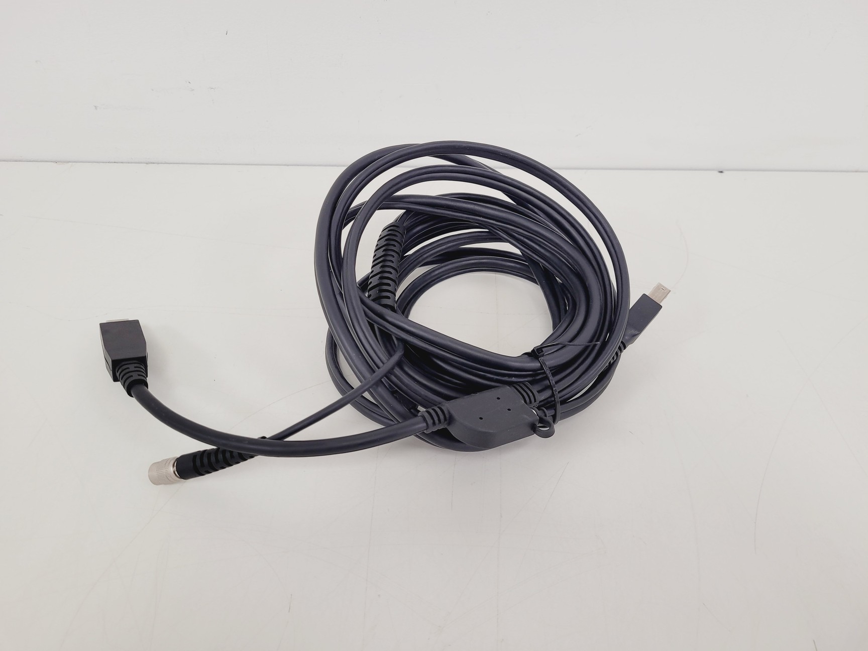 Image of EinScan HI Hybrid LED & Infrared Light Source Handhel Colour 3D Scanner