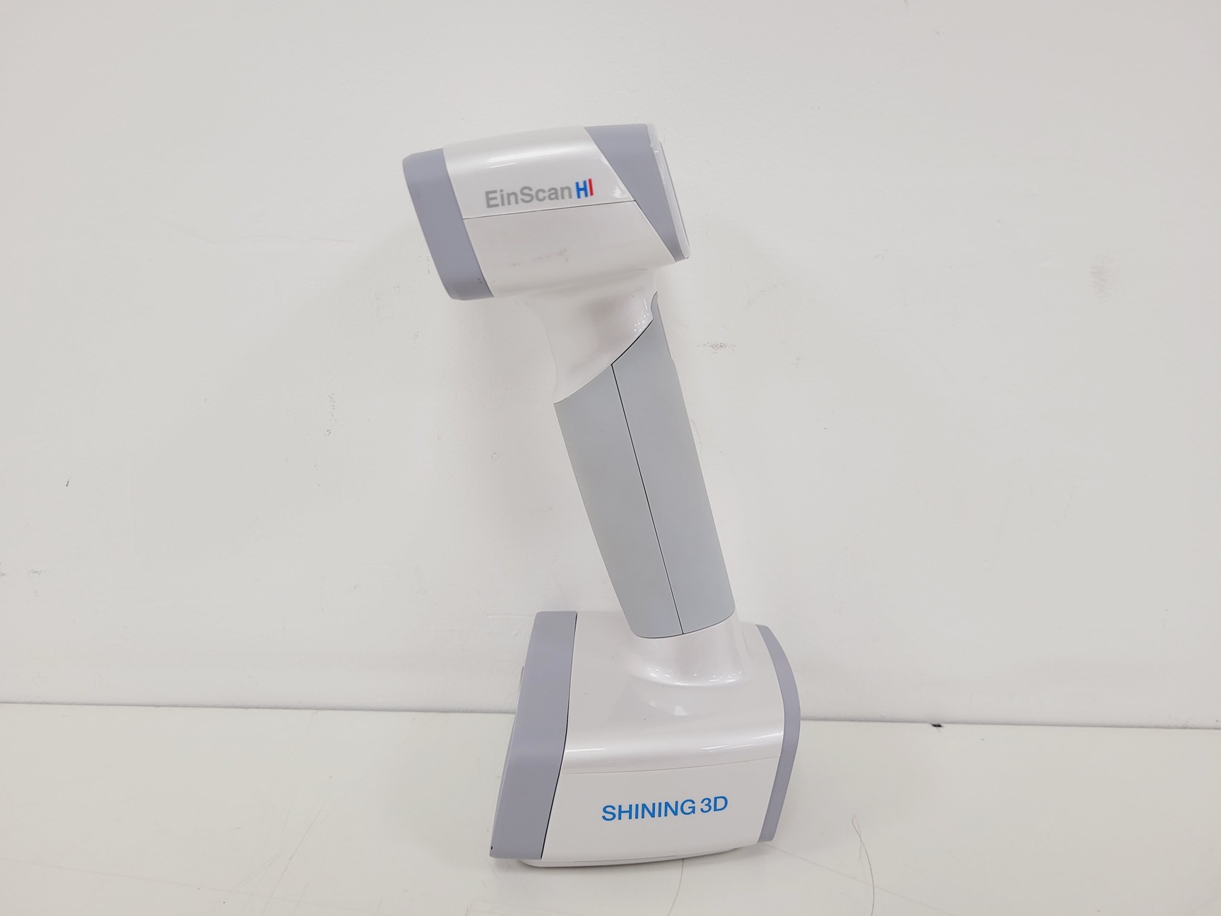 Image of EinScan HI Hybrid LED & Infrared Light Source Handhel Colour 3D Scanner