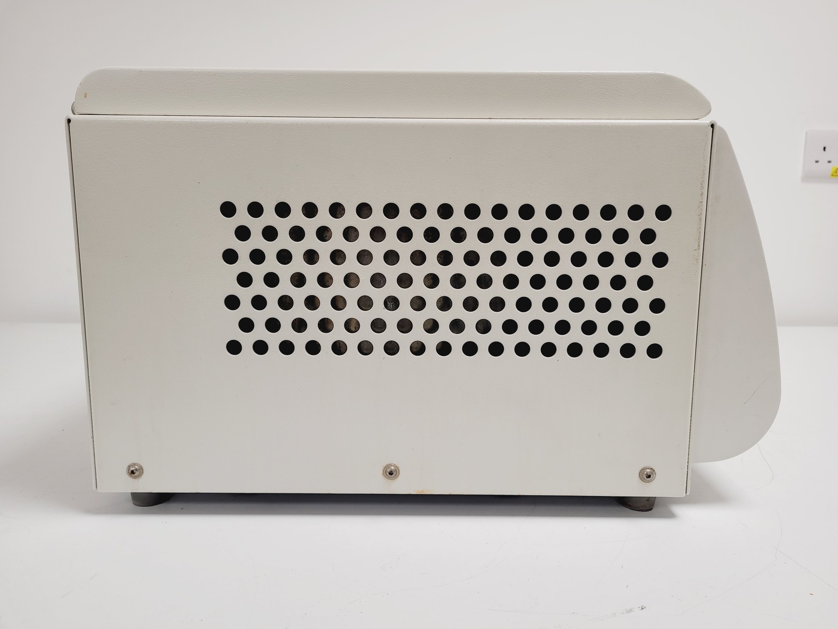 Image of Heraeus Biofuge Primo R Benchtop Centrifuge