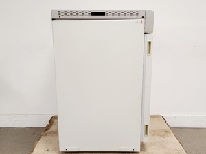 Thumbnail image of NU-5500E Air jacket CO2 incubator with Heat Sterilization Cycle