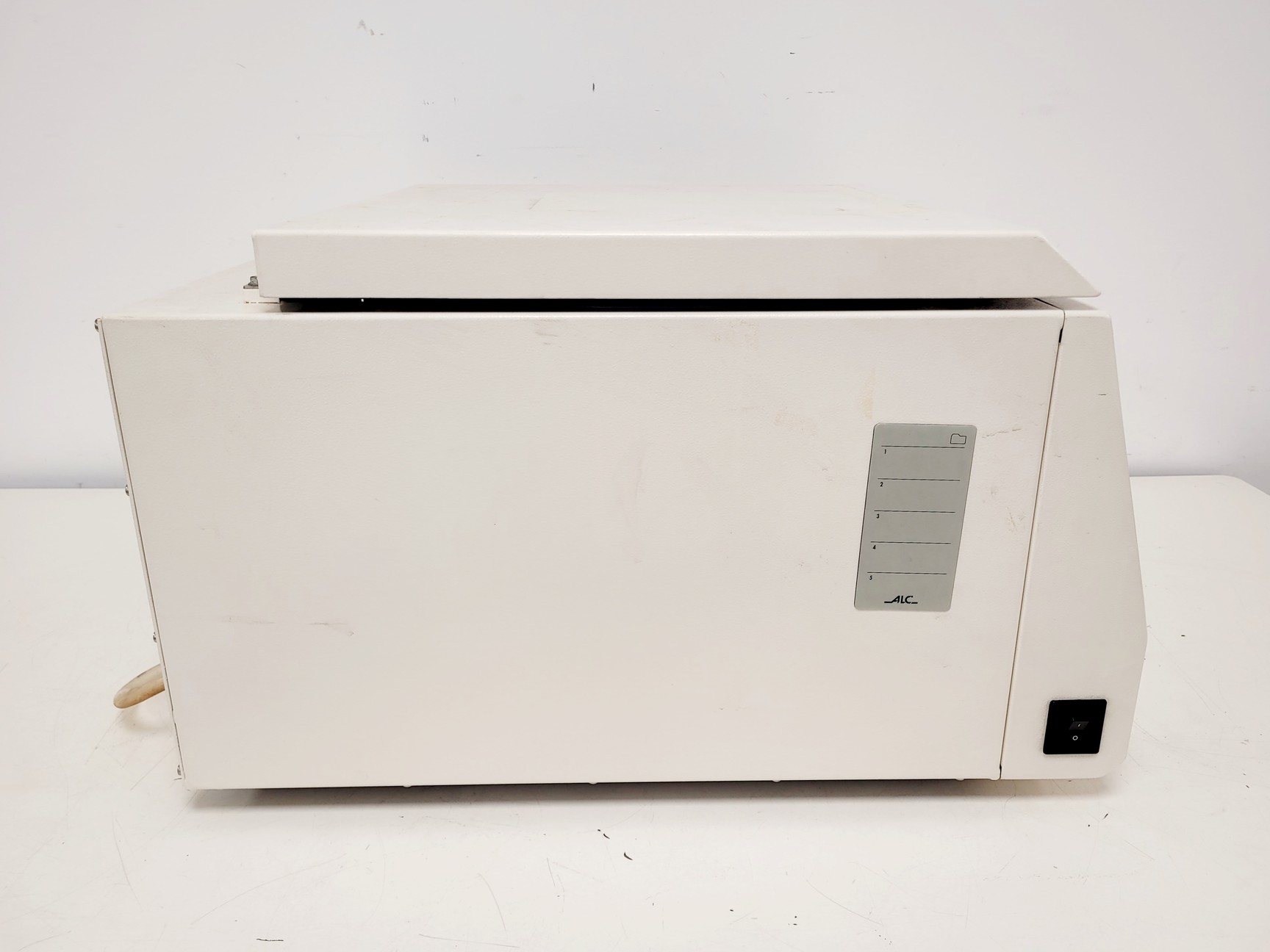 Image of ALC Large Benchtop Refrigerated Centrifuge PK131R