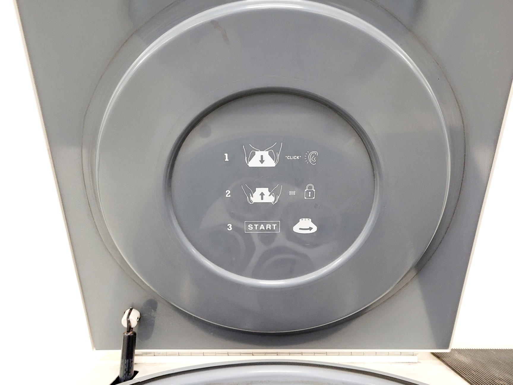 Image of ALC Large Benchtop Refrigerated Centrifuge PK131R