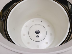 Thumbnail image of Beckman Coulter Optima L-100 XP Ultracentrifuge