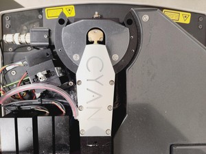 Thumbnail image of Beckman CyAn ADP Flow Cytometer with DAKO Sheath Management System Lab