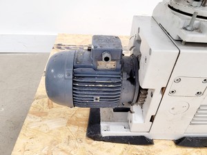 Thumbnail image of Edwards EH240/E2M40 High Vacuum Booster & Leybold 16830 Ruvac Adapter