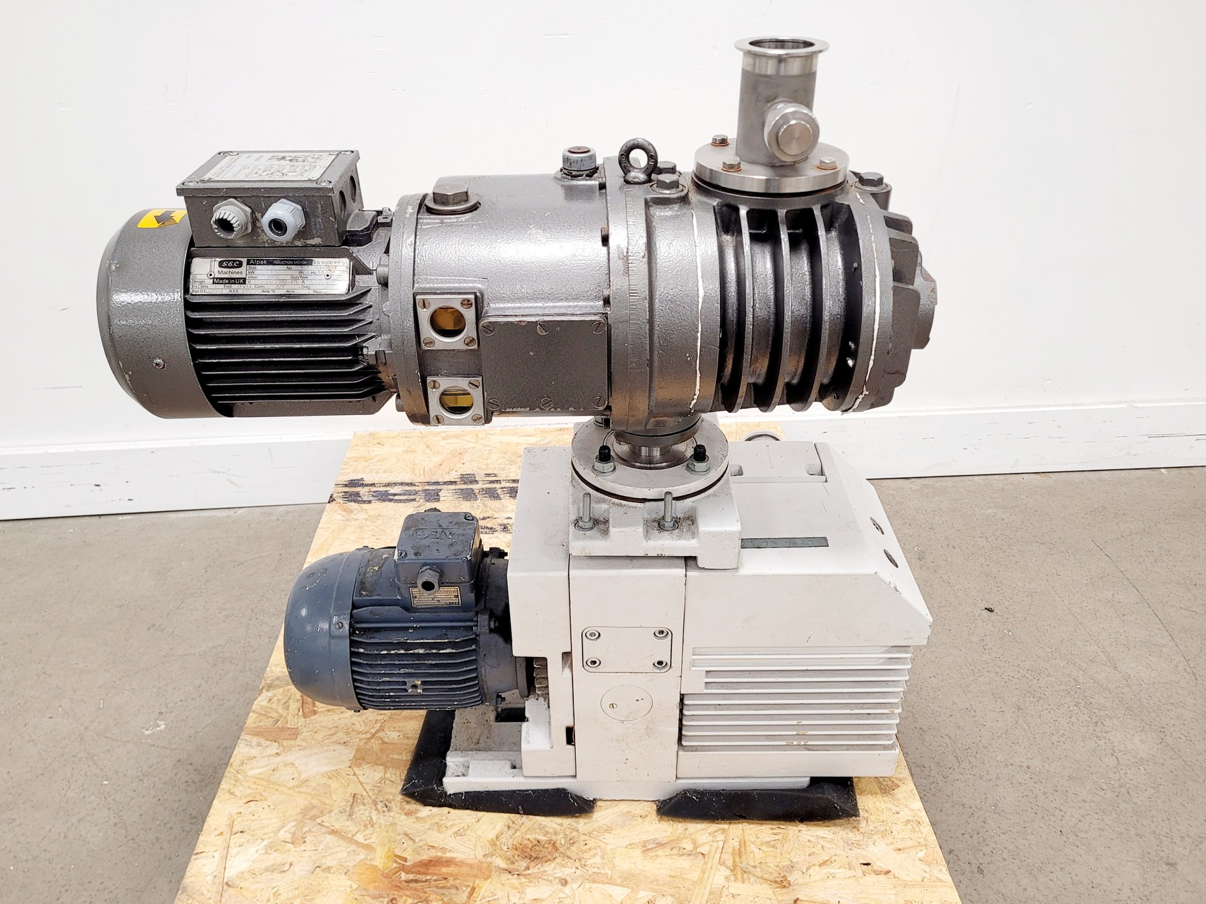 Image of Edwards EH240/E2M40 High Vacuum Booster & Leybold 16830 Ruvac Adapter