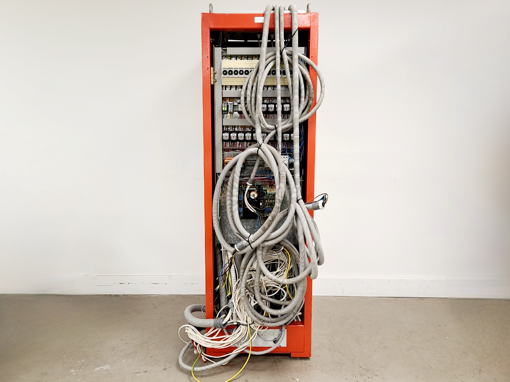 Image of Leybold L560 Sputter Deposition System